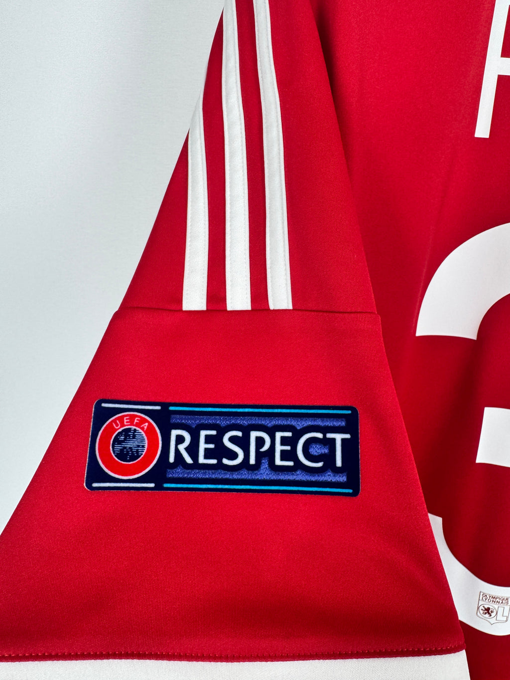 OLYMPIQUE LYONNAIS 2013/2014 AWAY FOOTBALL SHIRT - FEKIR #31 (L)