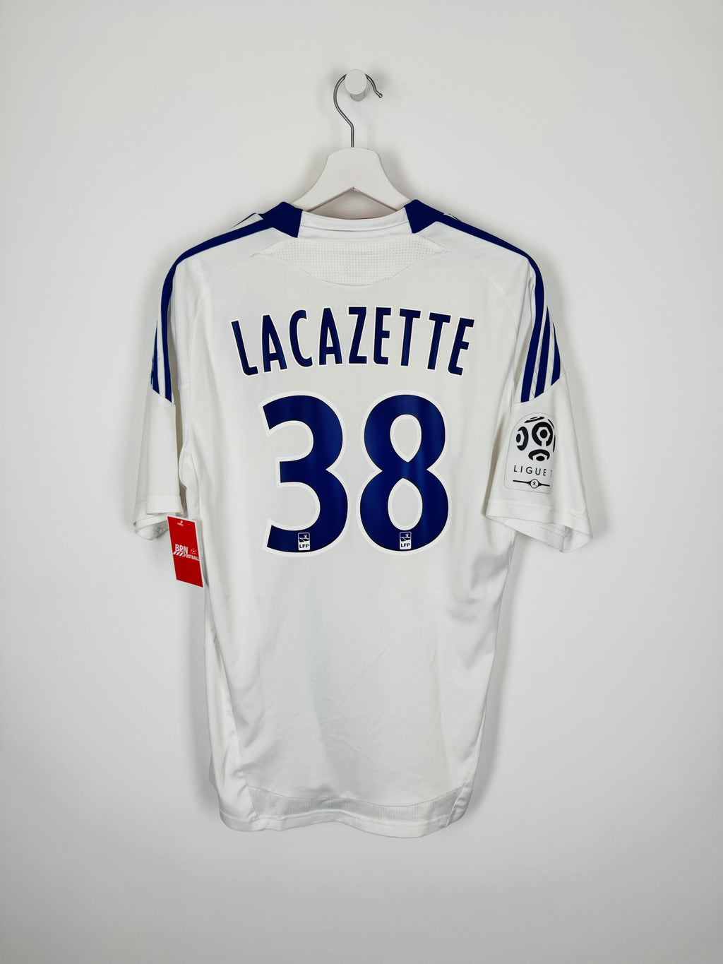 OLYMPIQUE LYONNAIS 2010/2011 HOME FOOTBALL SHIRT - LACAZETTE #38 (M)