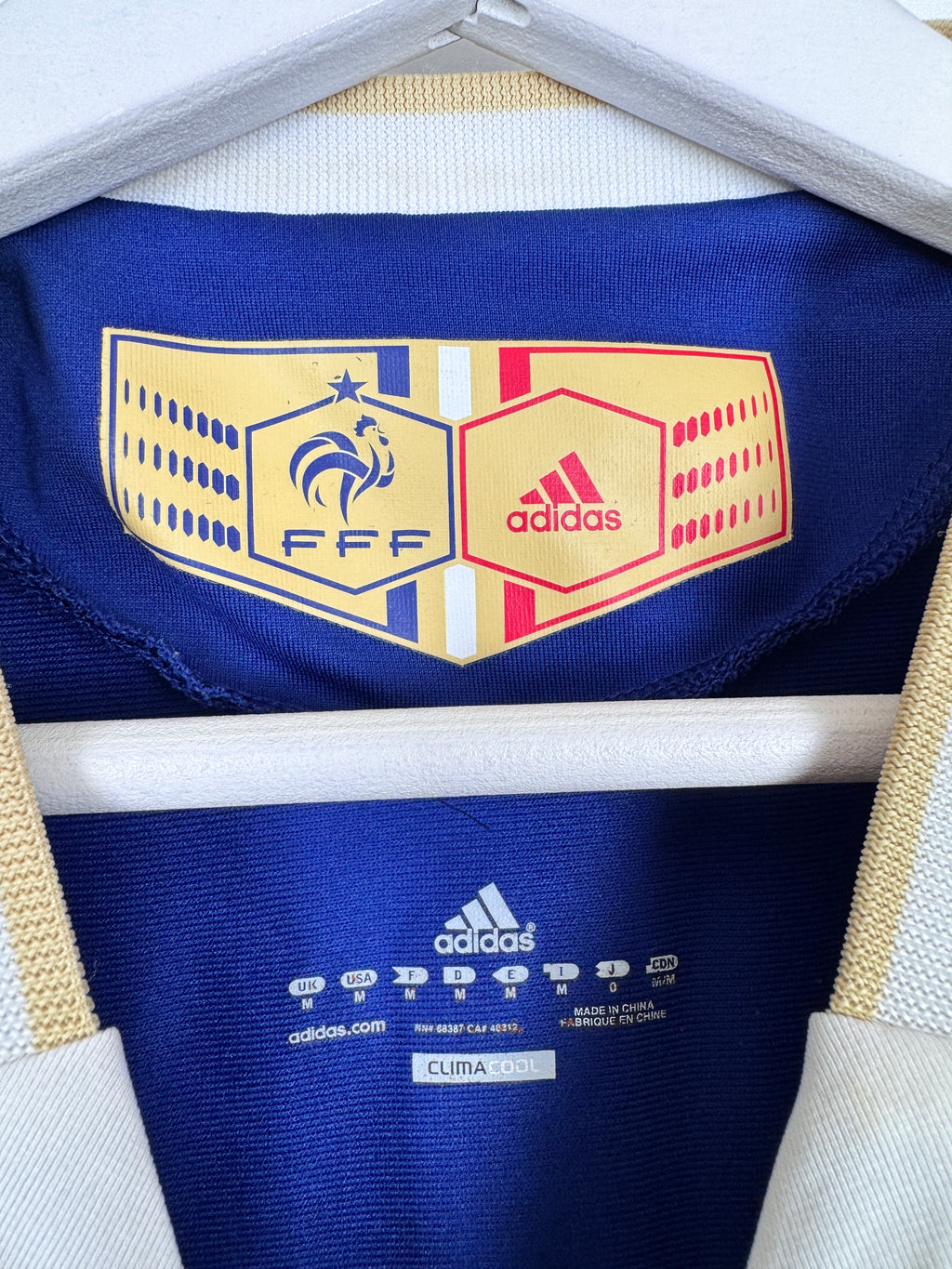PSG FOOTBALL JERSEY 1997/1998 HOME - NGOTTY #4 (S)