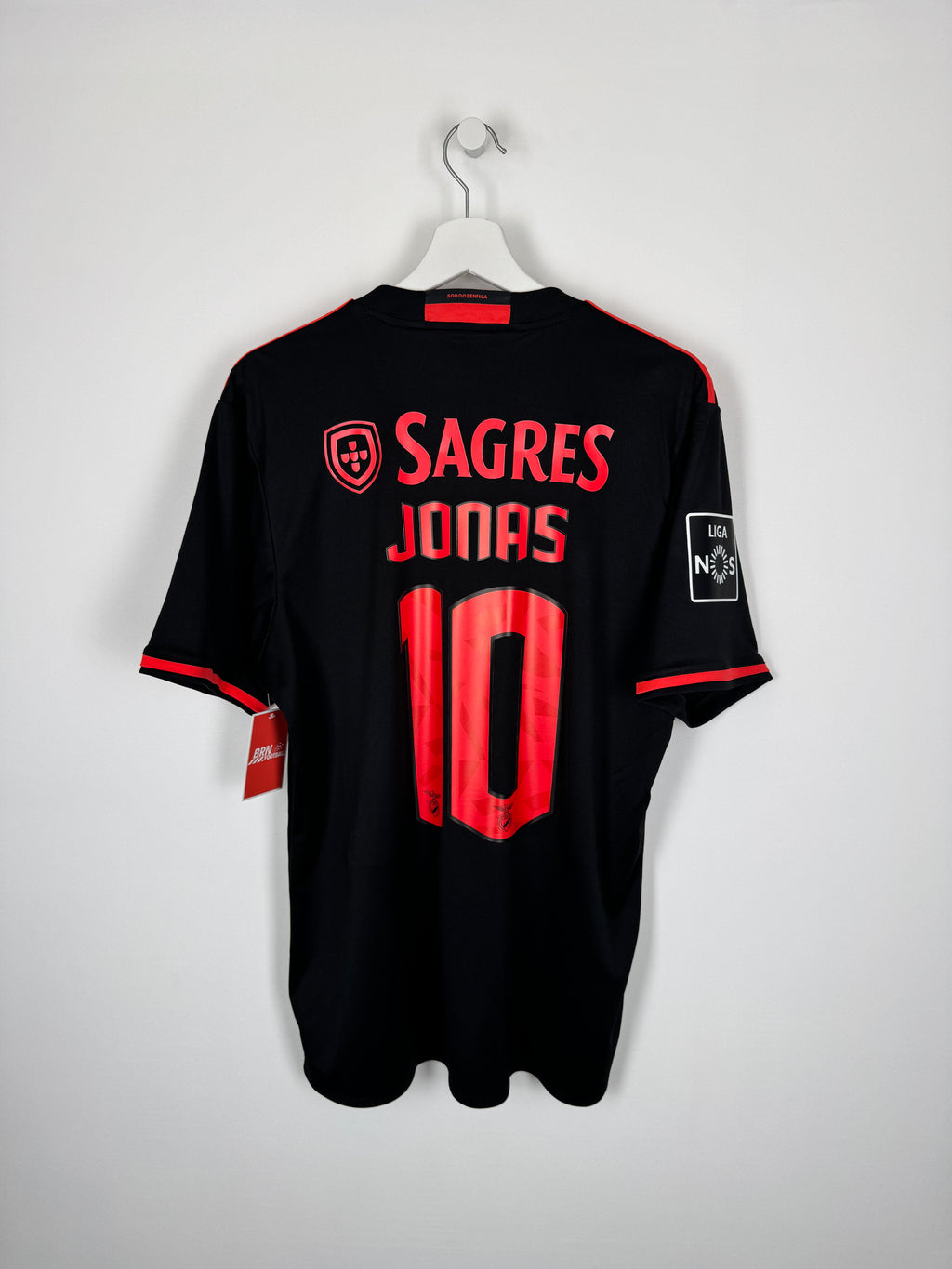 BENFICA AWAY FOOTBALL SHIRT 2016/2017 - JONAS #10 (L)