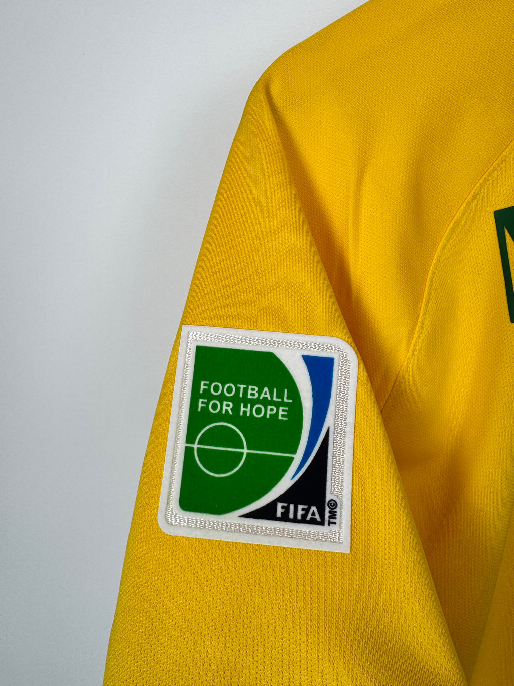 BRAZIL 2014 HOME FOOTBALL SHIRT - NEYMAR JR #10 (M)