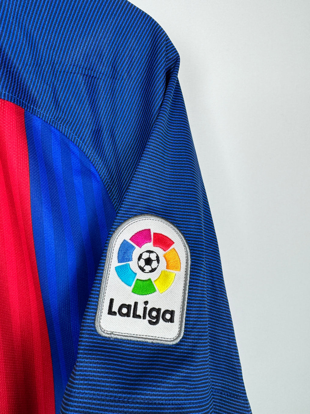 BARCELONA FOOTBALL SHIRT 2016/2017 HOME NEW - MESSI #10 (S)