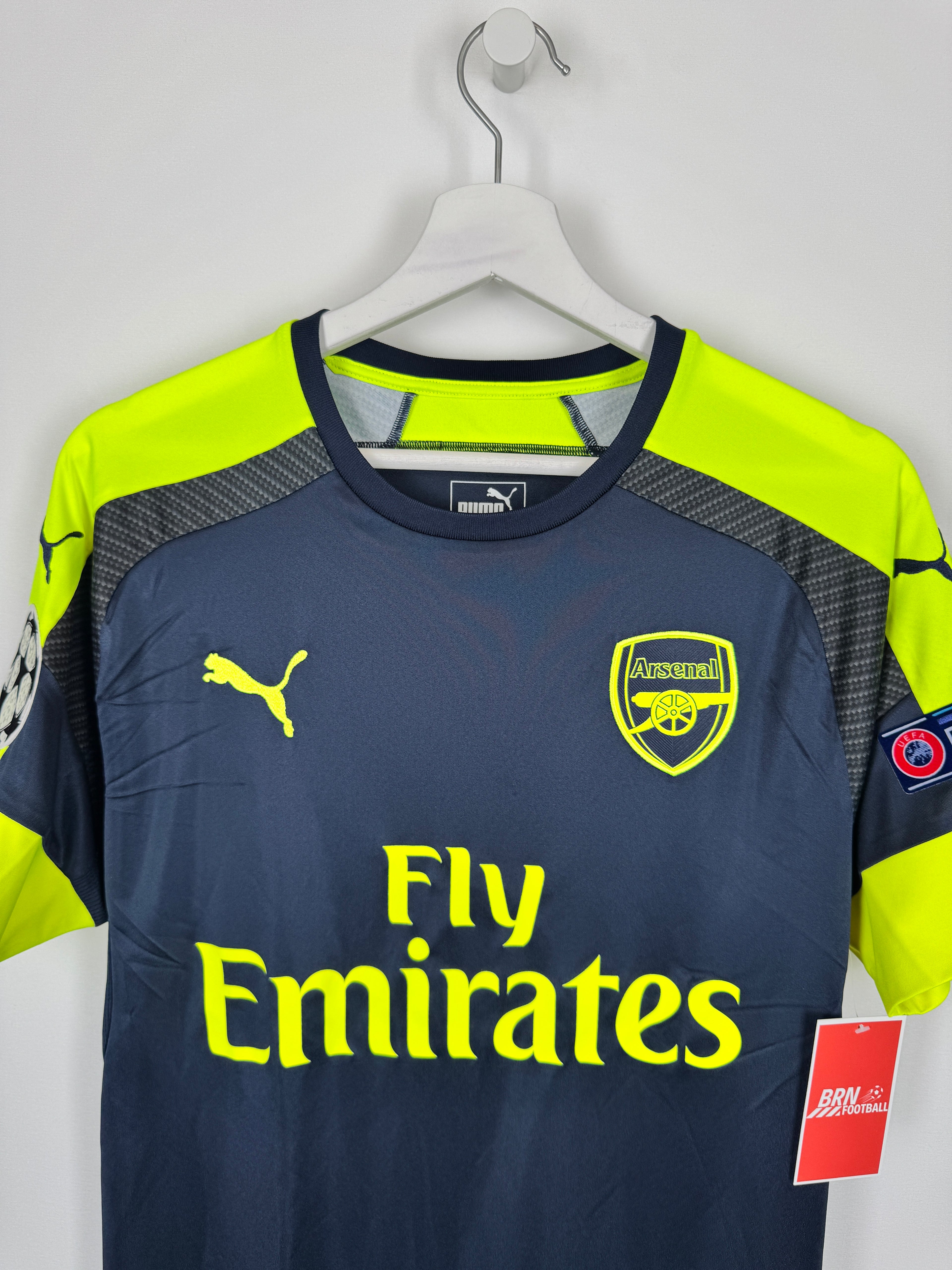 ARSENAL 2016/2017 THIRD FOOTBALL SHIRT - OZIL #11 (M)
