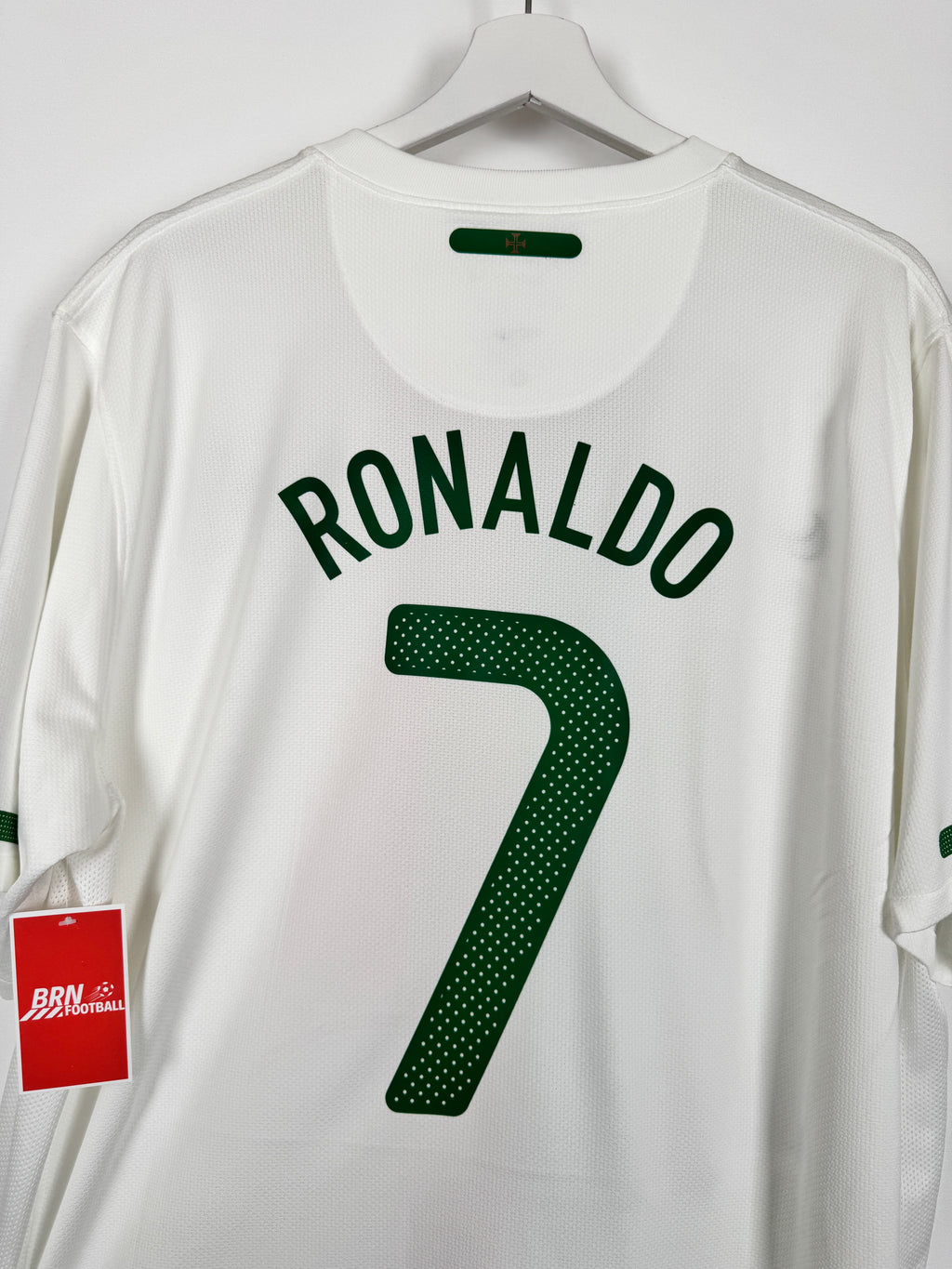 PORTUGAL 2010 AWAY FOOTBALL SHIRT - RONALDO #7 (XL)