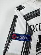 JUVENTUS HOME FOOTBALL SHIRT 2020/2021 - RONALDO #7 (L)