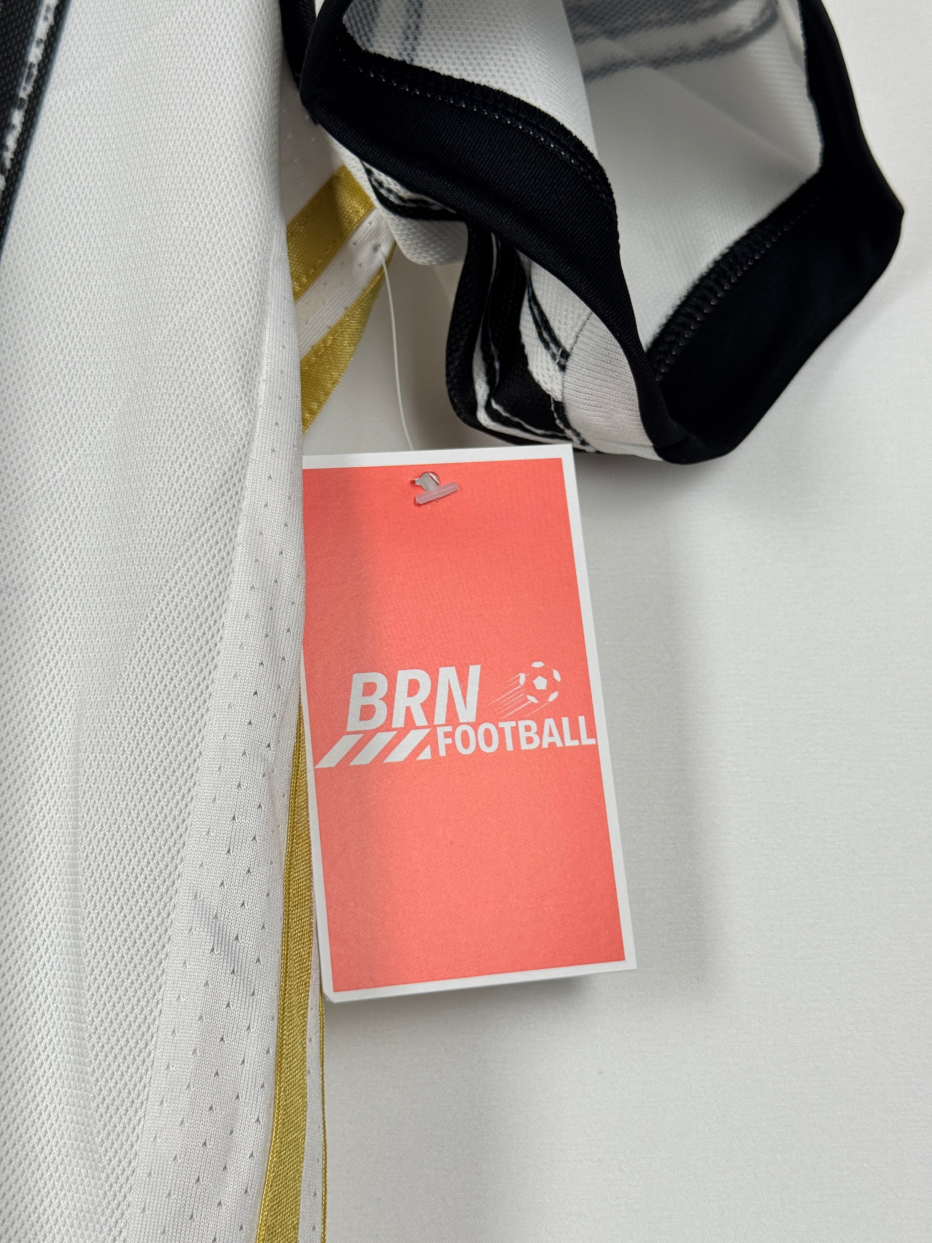 JUVENTUS HOME FOOTBALL SHIRT 2020/2021 - RONALDO #7 (L)