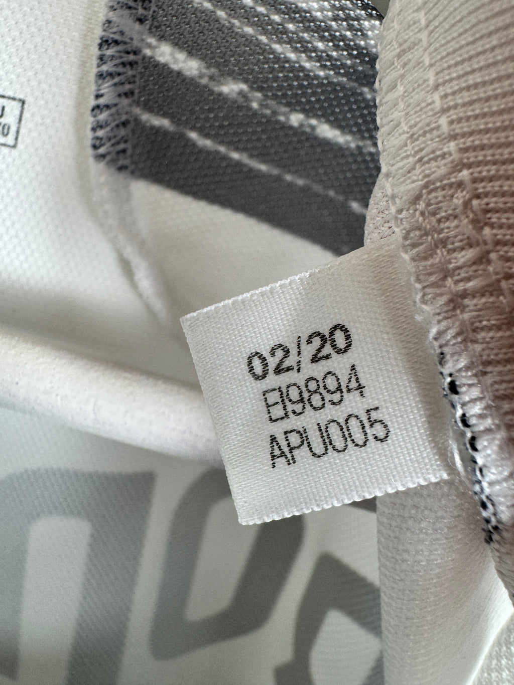 JUVENTUS HOME FOOTBALL SHIRT 2020/2021 - RONALDO #7 (L)