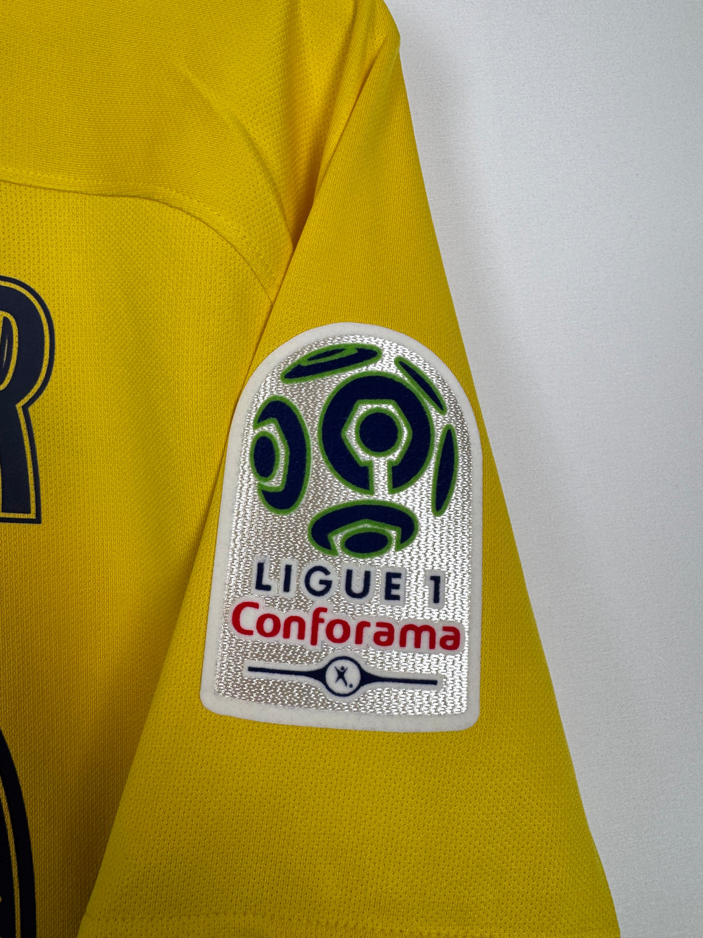 PSG FOOTBALL JERSEY 1997/1998 HOME - NGOTTY #4 (S)