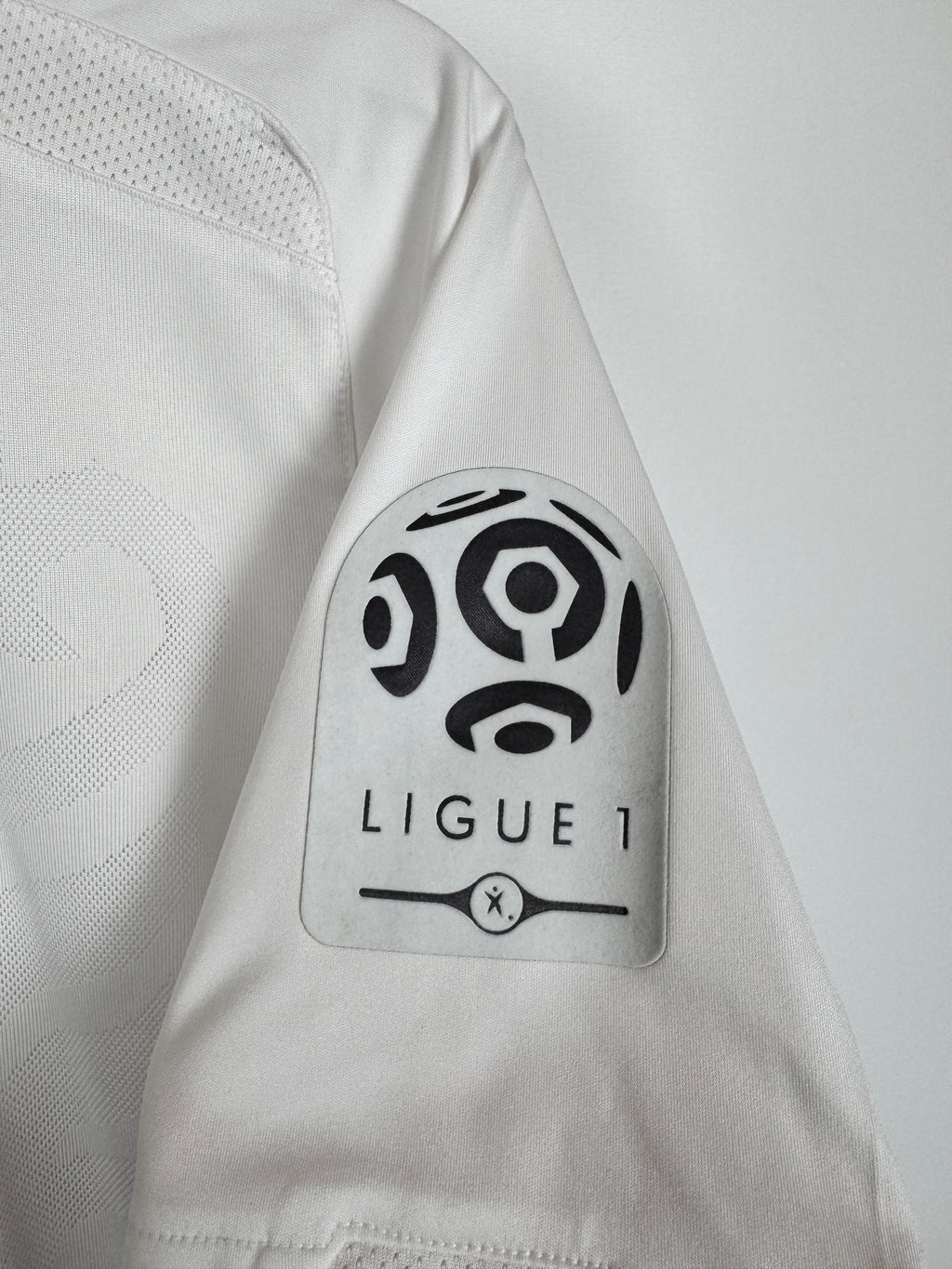 OLYMPIQUE LYONNAIS 2009/2010 HOME FOOTBALL SHIRT - PJANIC #8 (S)