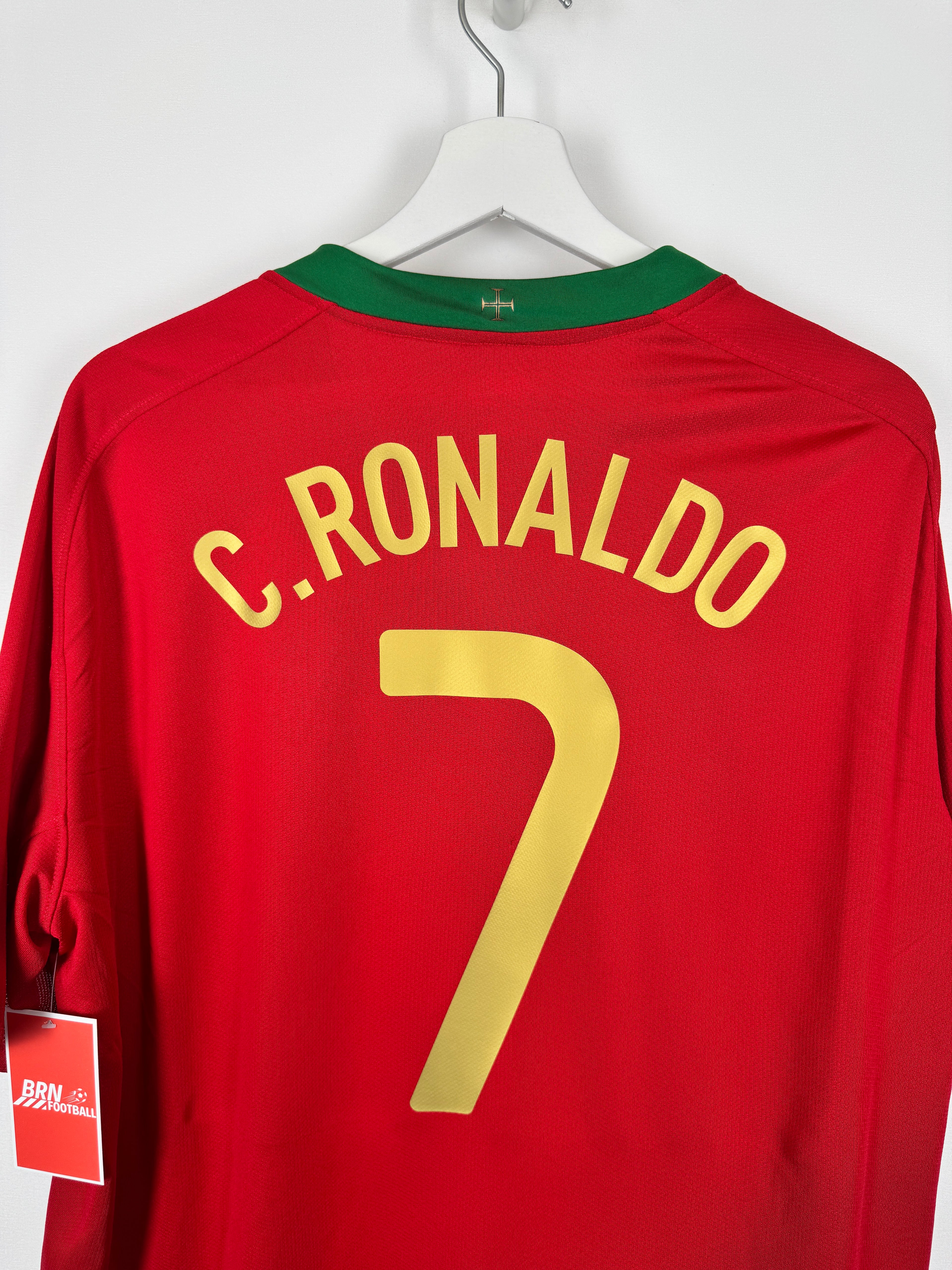 PORTUGAL 2008 HOME FOOTBALL JERSEY - C.RONALDO #7 (XL)