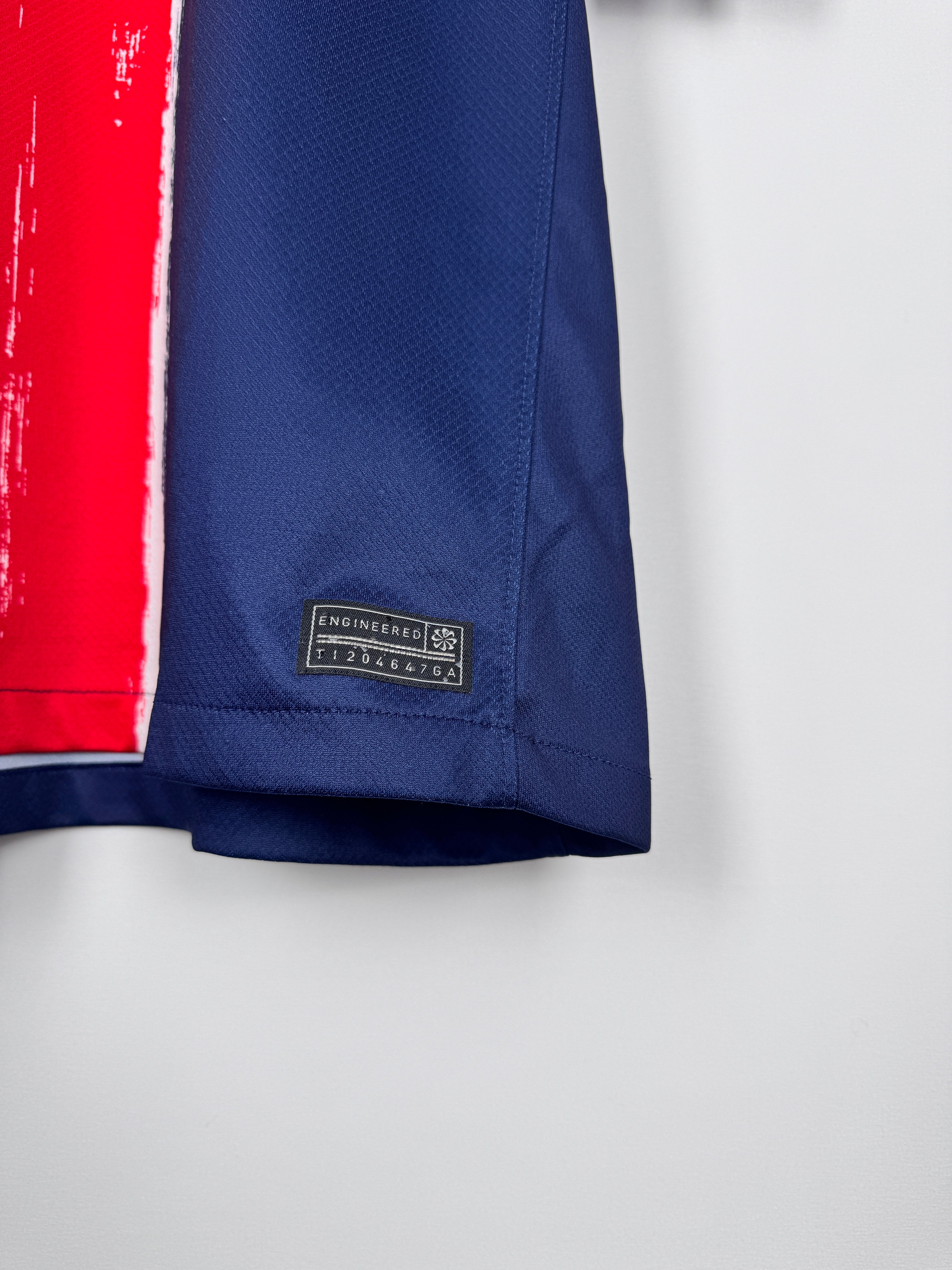 PSG FOOTBALL JERSEY 1997/1998 HOME - NGOTTY #4 (S)