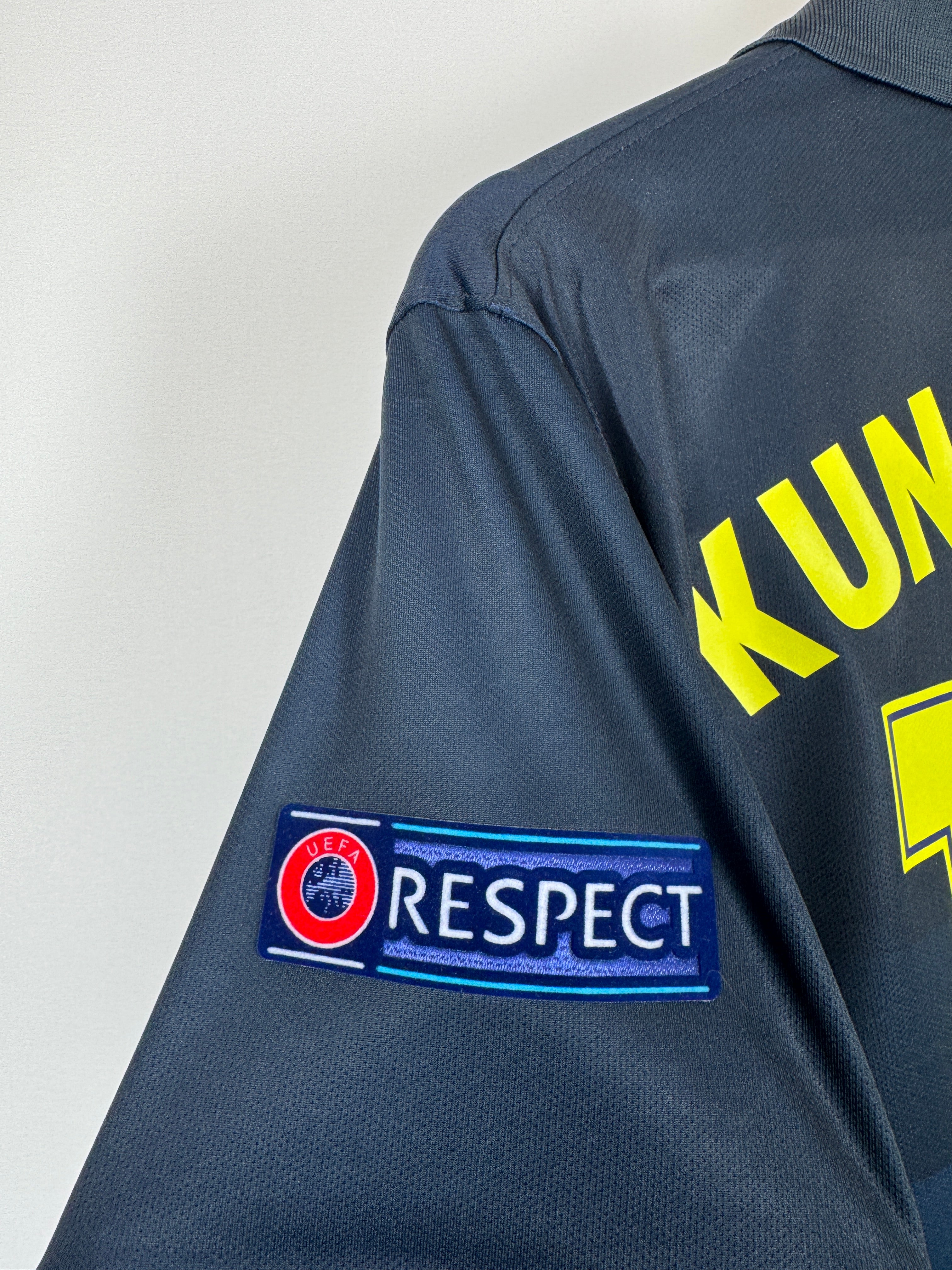 MANCHESTER CITY FOOTBALL JERSEY 2014/2015 AWAY - KUN AGUERO #16 (S)