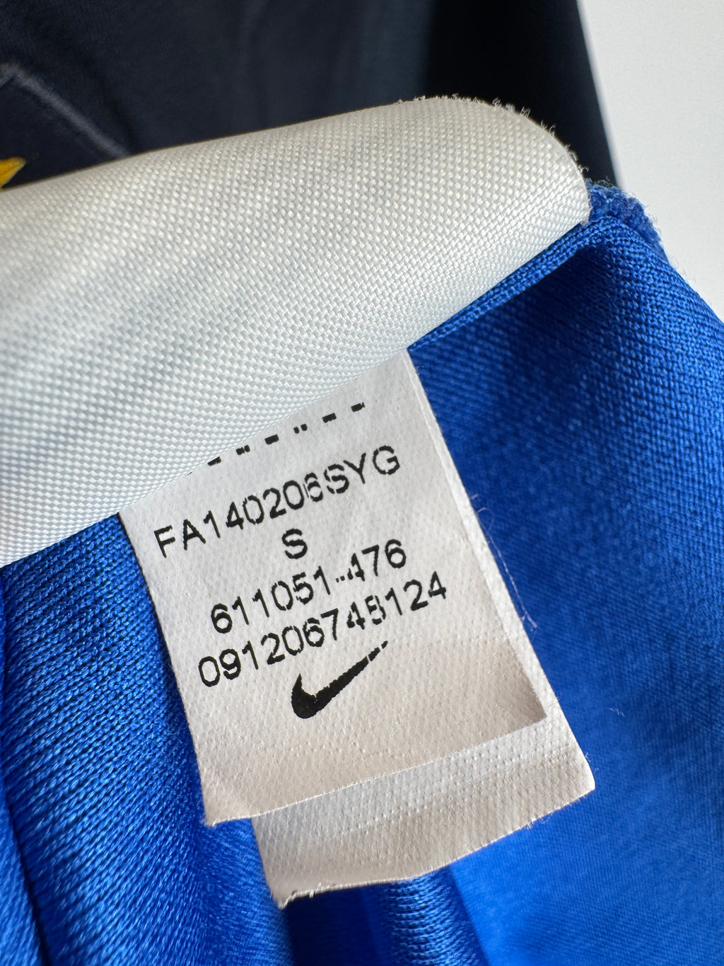 MANCHESTER CITY FOOTBALL JERSEY 2014/2015 AWAY - KUN AGUERO #16 (S)