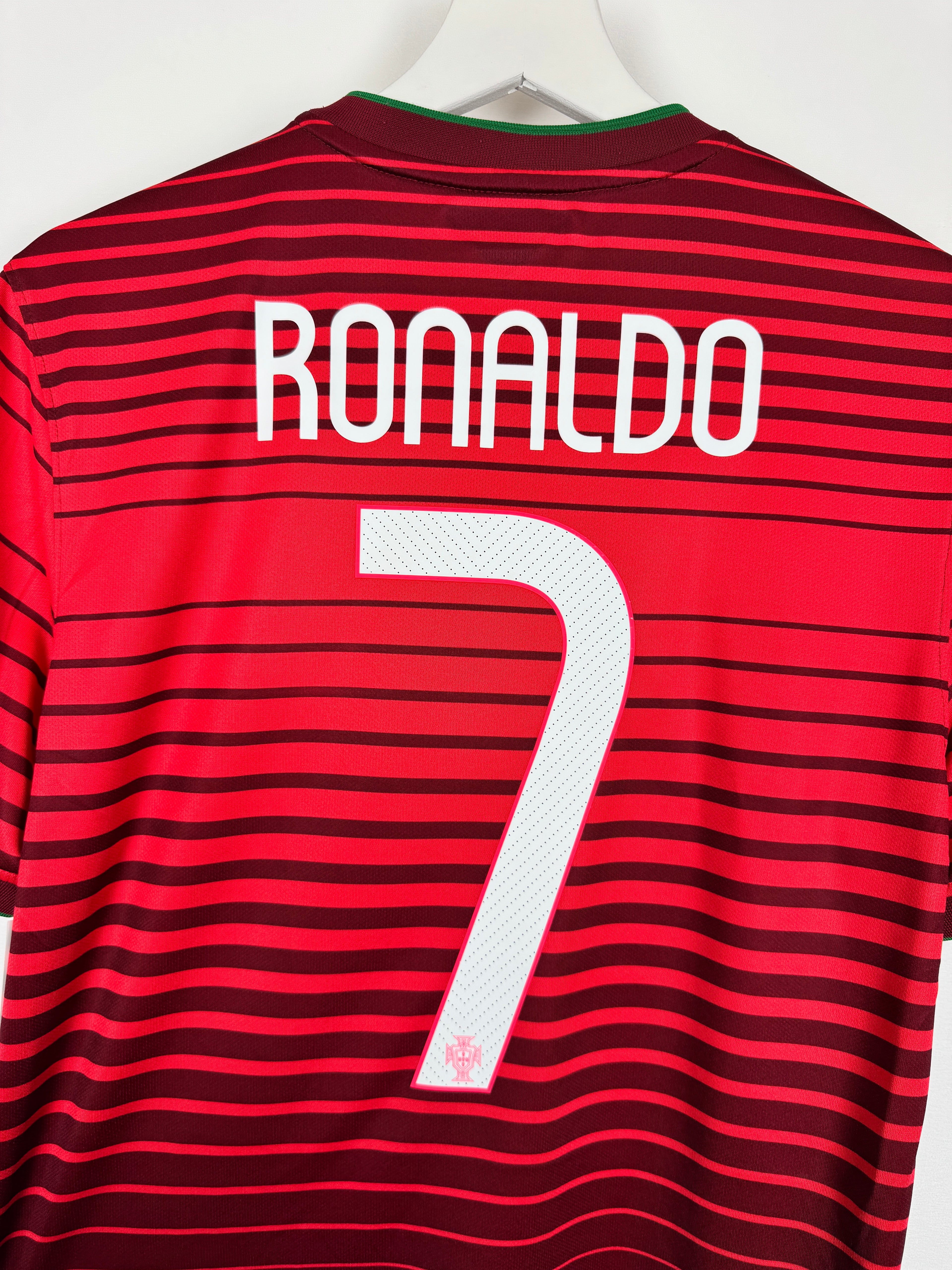 PORTUGAL 2014 HOME FOOTBALL SHIRT - RONALDO #7 (S)