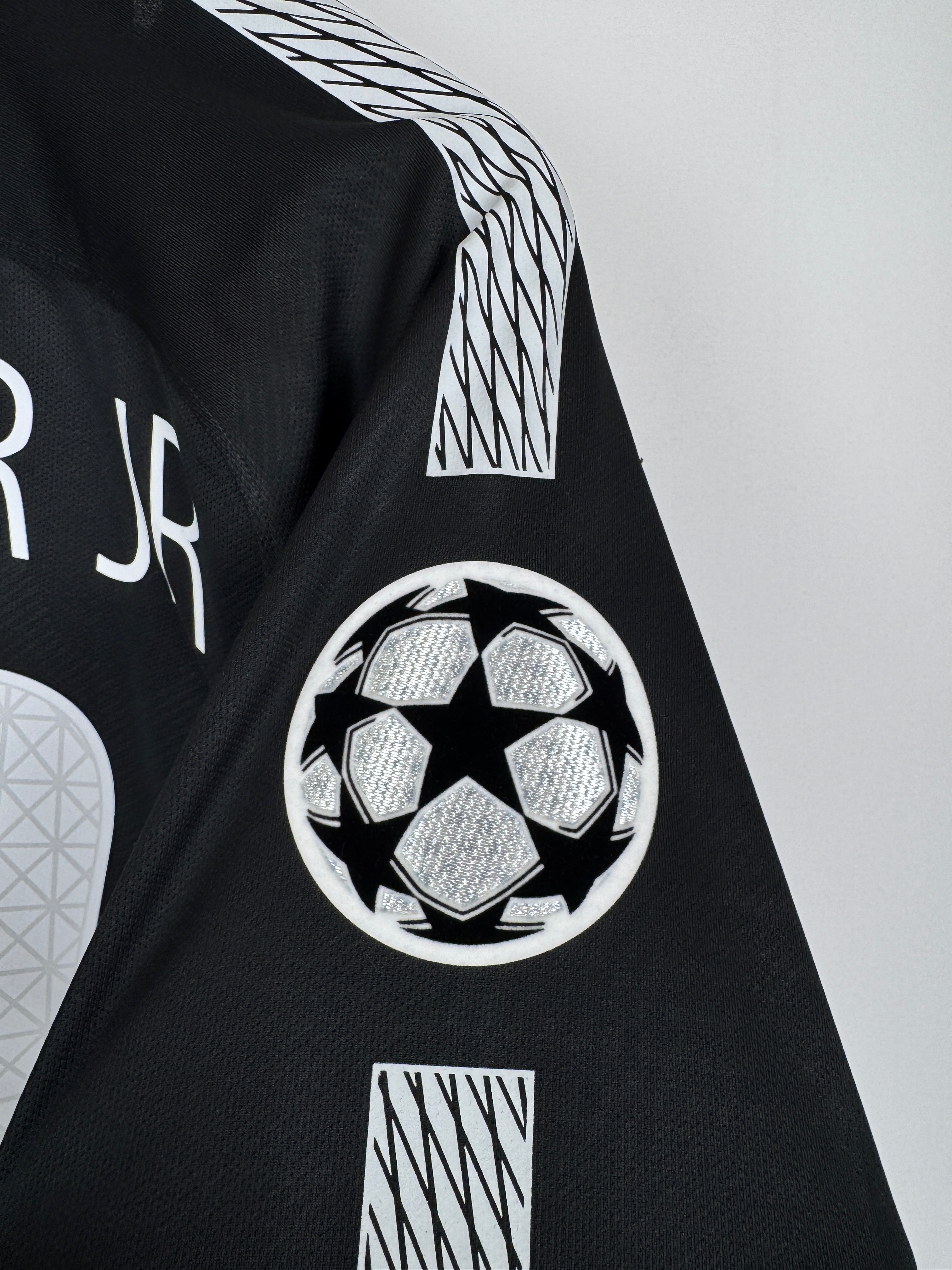 PSG FOOTBALL JERSEY 1997/1998 HOME - NGOTTY #4 (S)