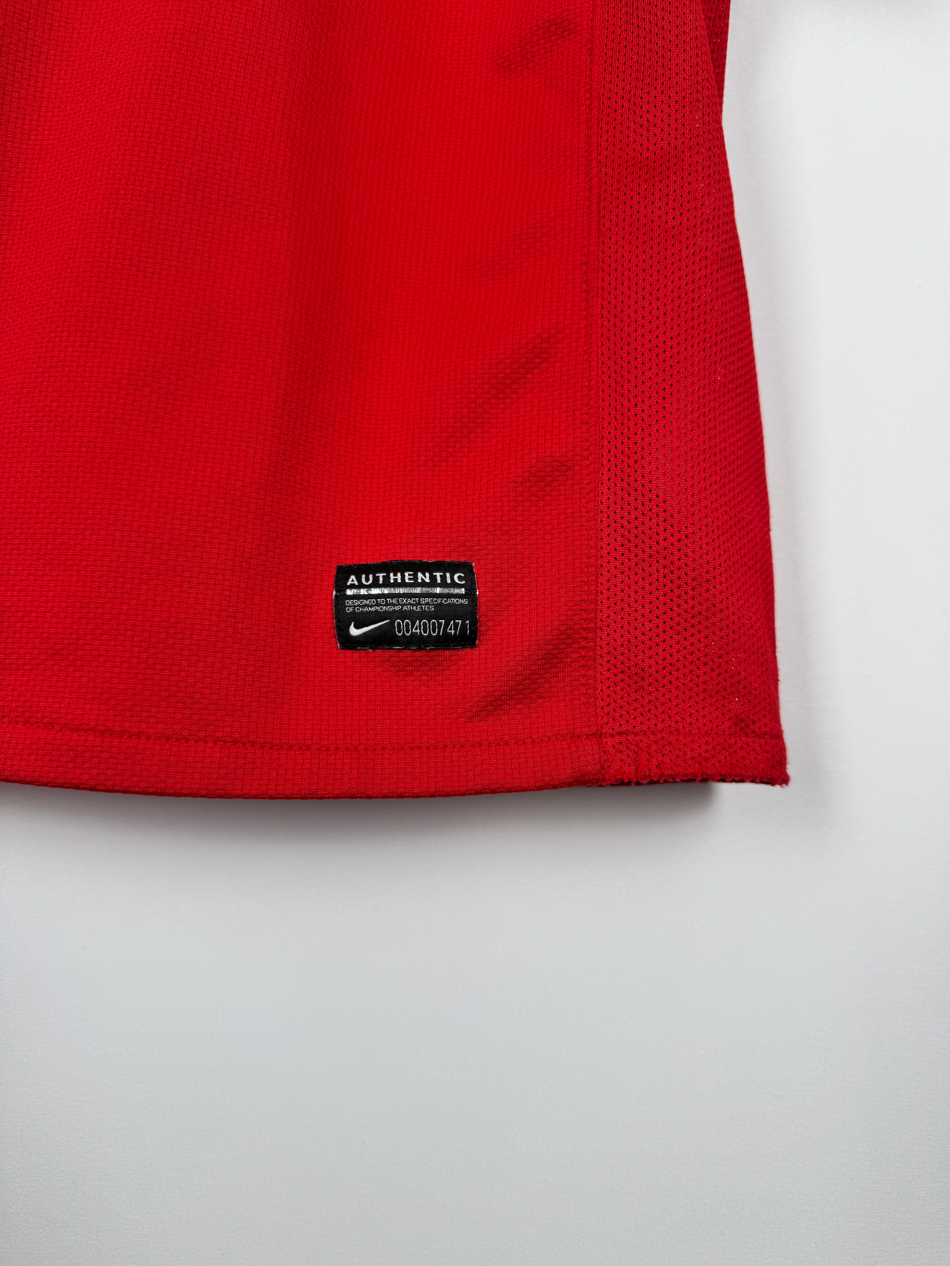 PORTUGAL 2010 HOME FOOTBALL JERSEY - RONALDO #7 (L)