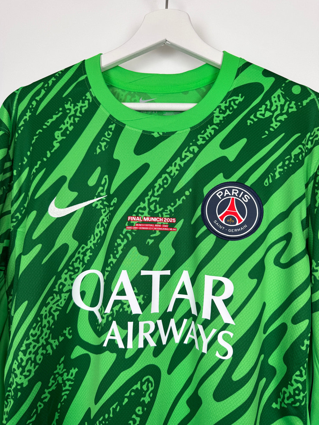 PSG FOOTBALL JERSEY 1997/1998 HOME - NGOTTY #4 (S)