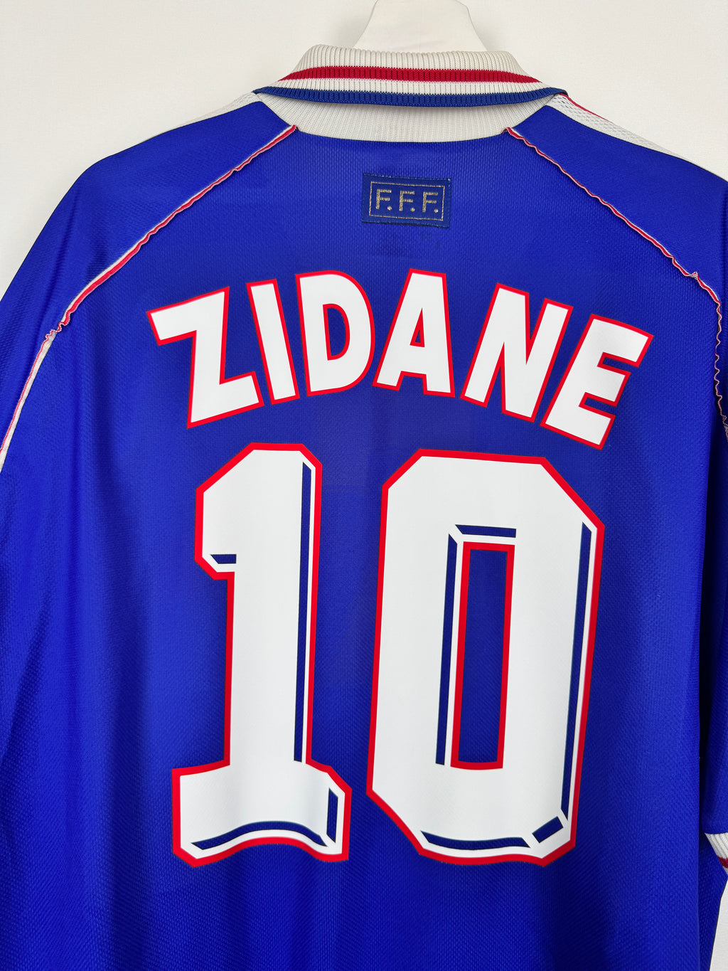 FRANCE 1998 HOME FOOTBALL JERSEY - ZIDANE #10 (XL)