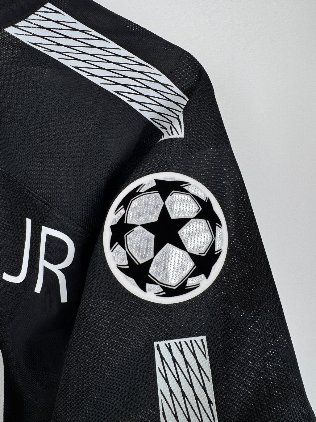 PSG FOOTBALL JERSEY 1997/1998 HOME - NGOTTY #4 (S)