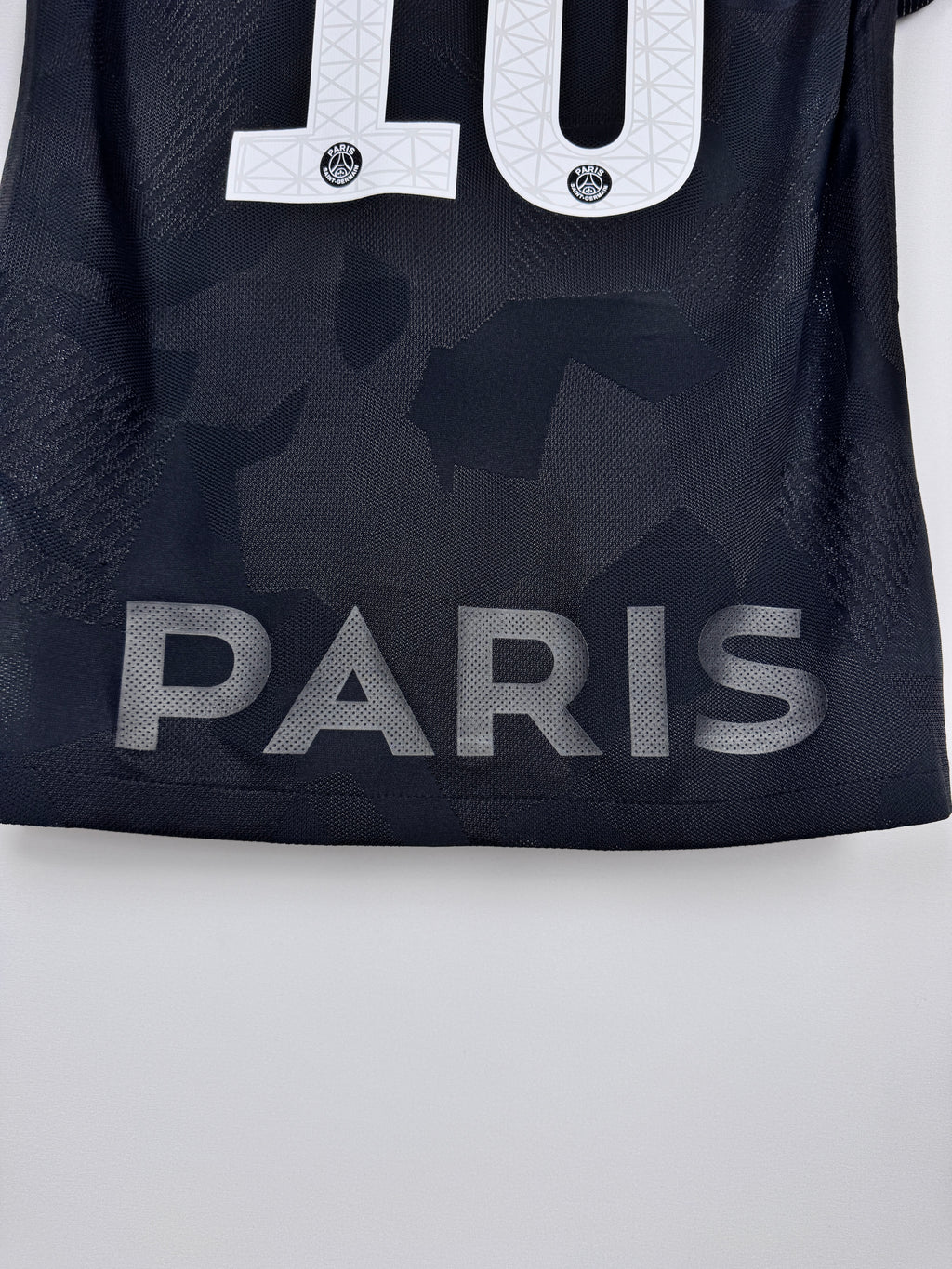 PSG FOOTBALL JERSEY 1997/1998 HOME - NGOTTY #4 (S)