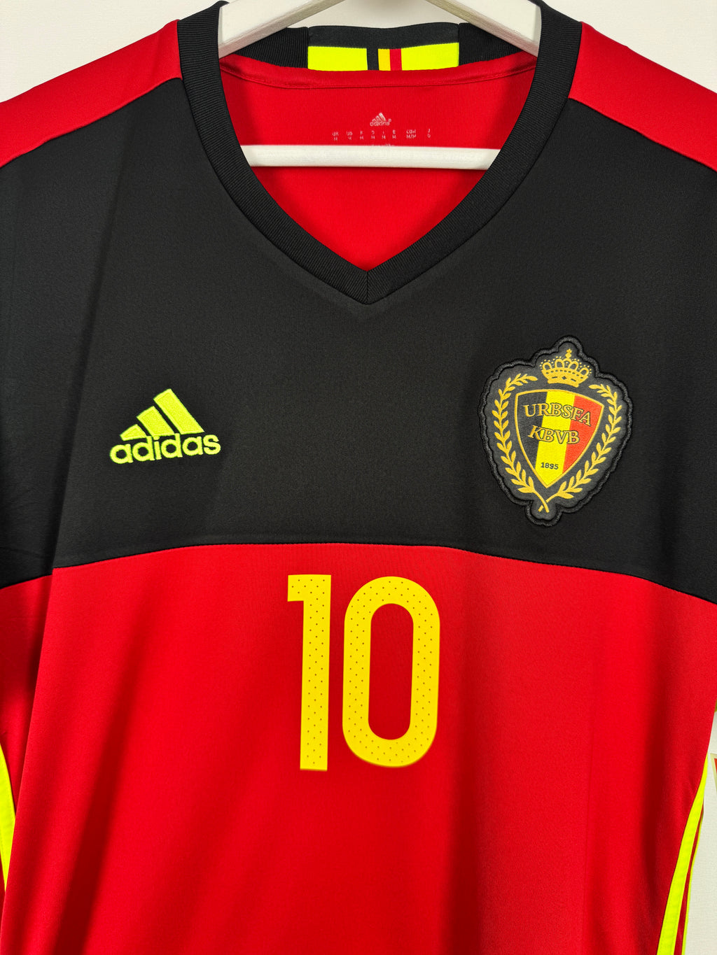 BELGIUM 2016 HOME FOOTBALL JERSEY - E.HAZARD #10 (M)