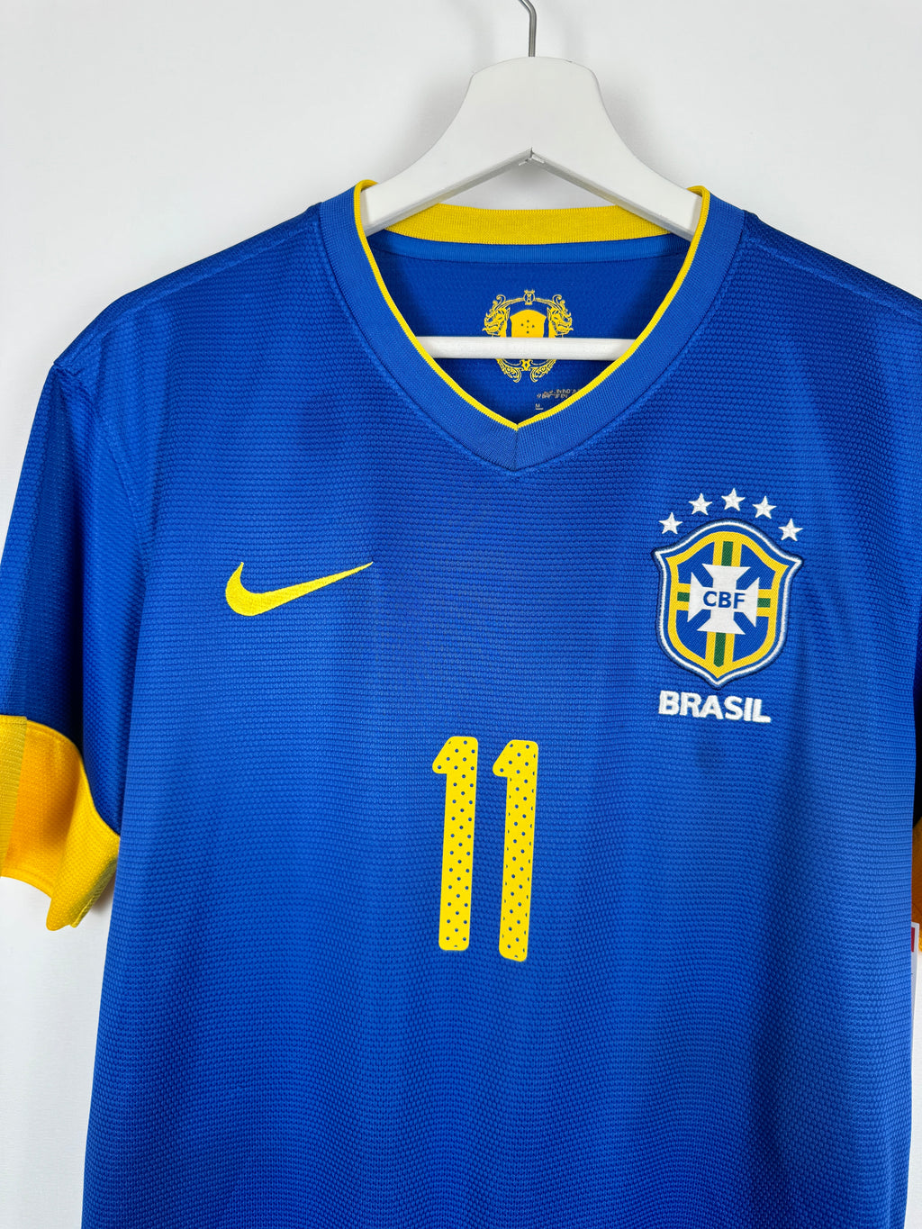 BRAZIL 2012 AWAY FOOTBALL SHIRT - NEYMAR #11 (M)