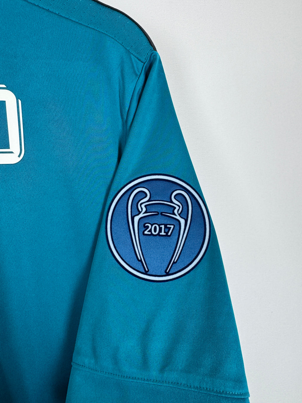 REAL MADRID 2017/2018 THIRD FOOTBALL SHIRT - RONALDO #7 (L)