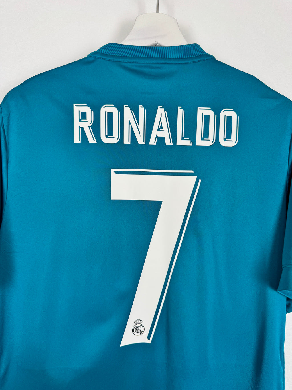 REAL MADRID 2017/2018 THIRD FOOTBALL SHIRT - RONALDO #7 (L)