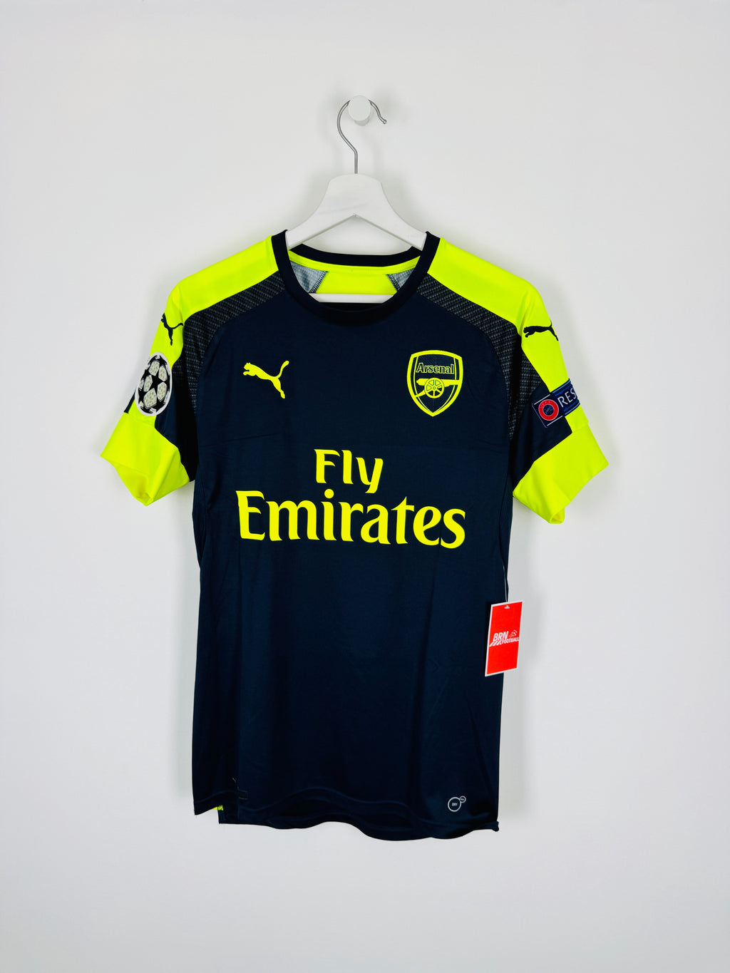 ARSENAL FOOTBALL JERSEY 2016/2017 THIRD - OZIL #11 (S)