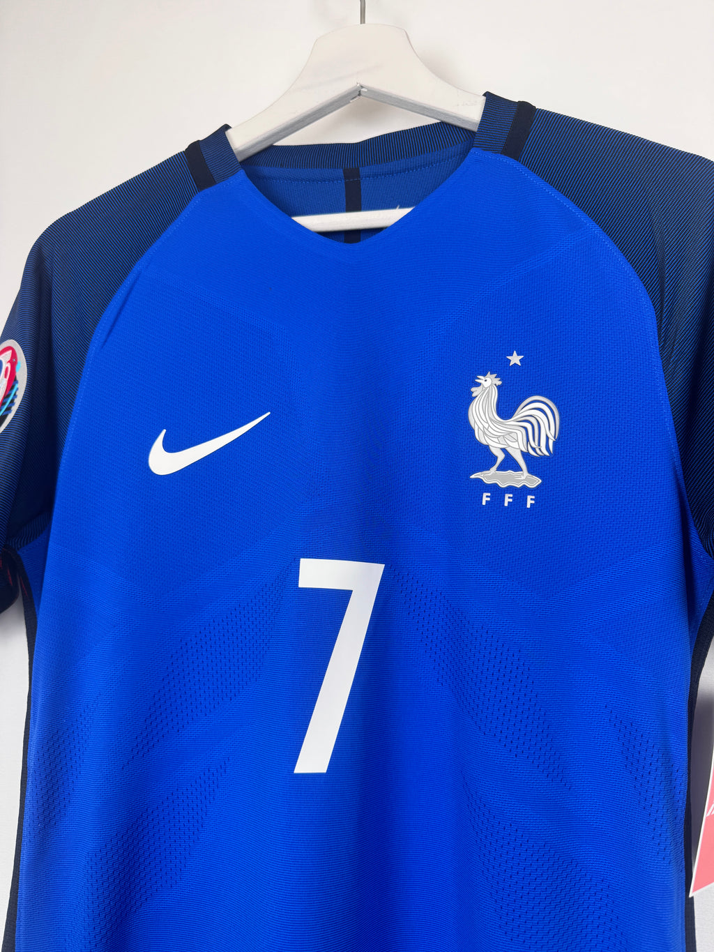 MAILLOT DE FOOTBALL ÉQUIPE DE FRANCE 2016 DOMICILE PRO PLAYER - ANTOINE GRIEZMANN #7 (S)