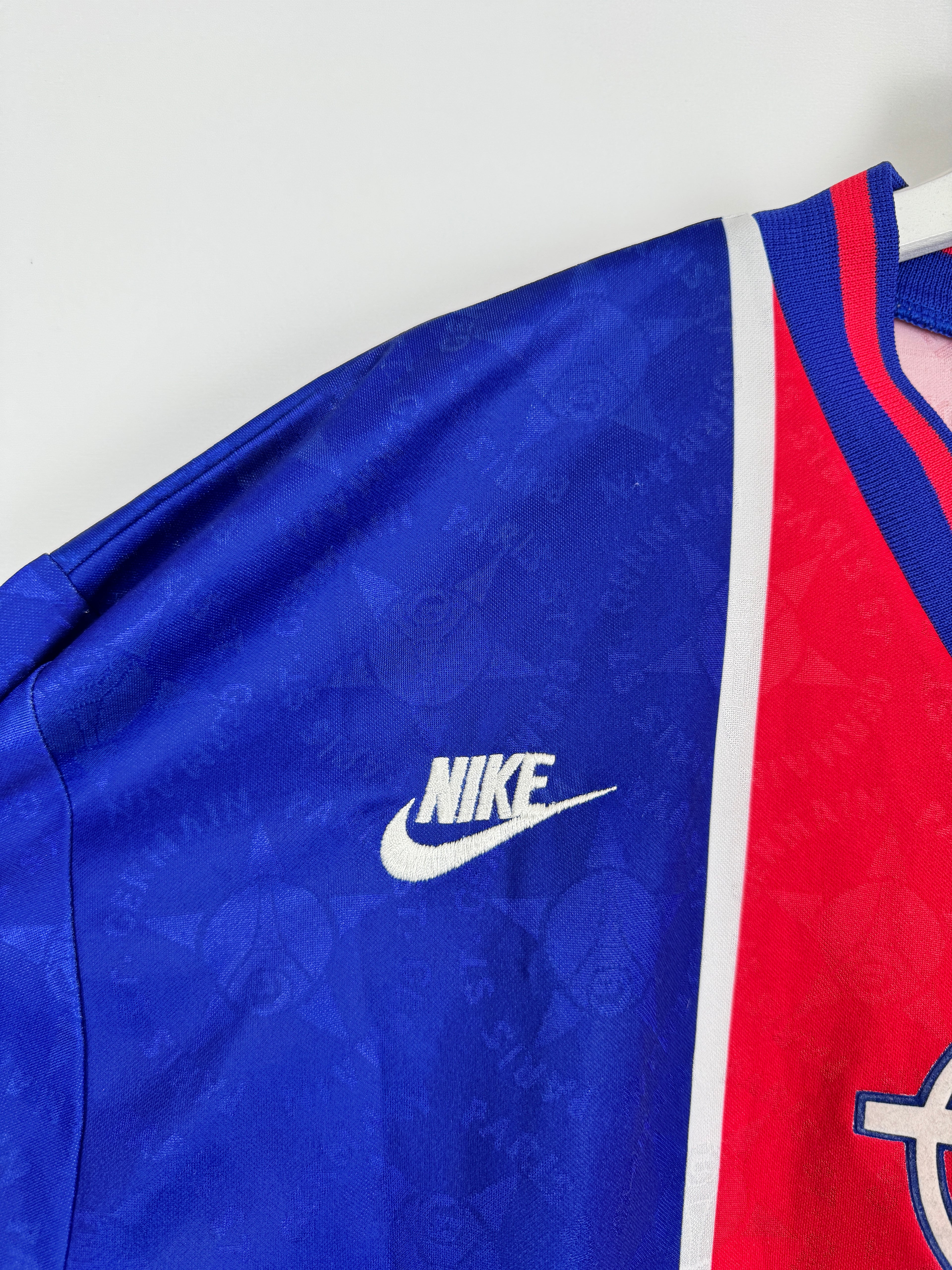 PSG FOOTBALL SHIRT 1995/1996 HOME - MAY 8, 1996 (XL)