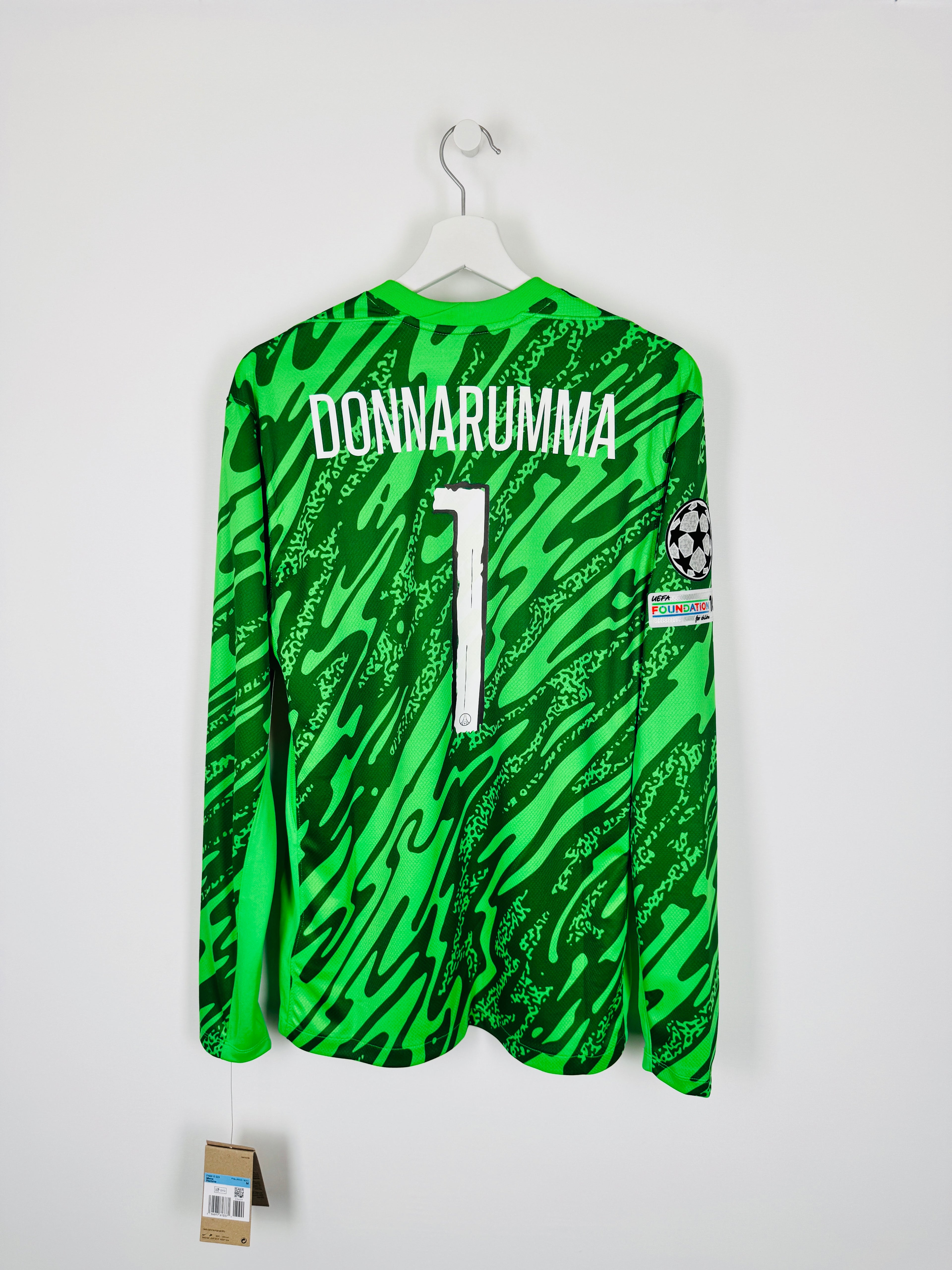PSG FOOTBALL JERSEY 2024/2025 GOALKEEPER NEW - DONNARUMMA #1 (M)