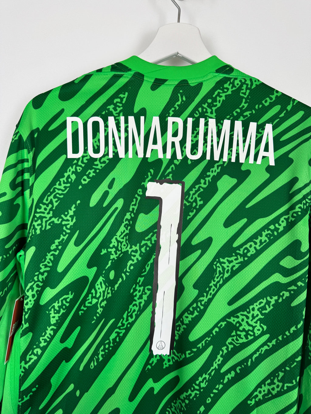 PSG FOOTBALL JERSEY 2024/2025 GOALKEEPER NEW - DONNARUMMA #1 (M)