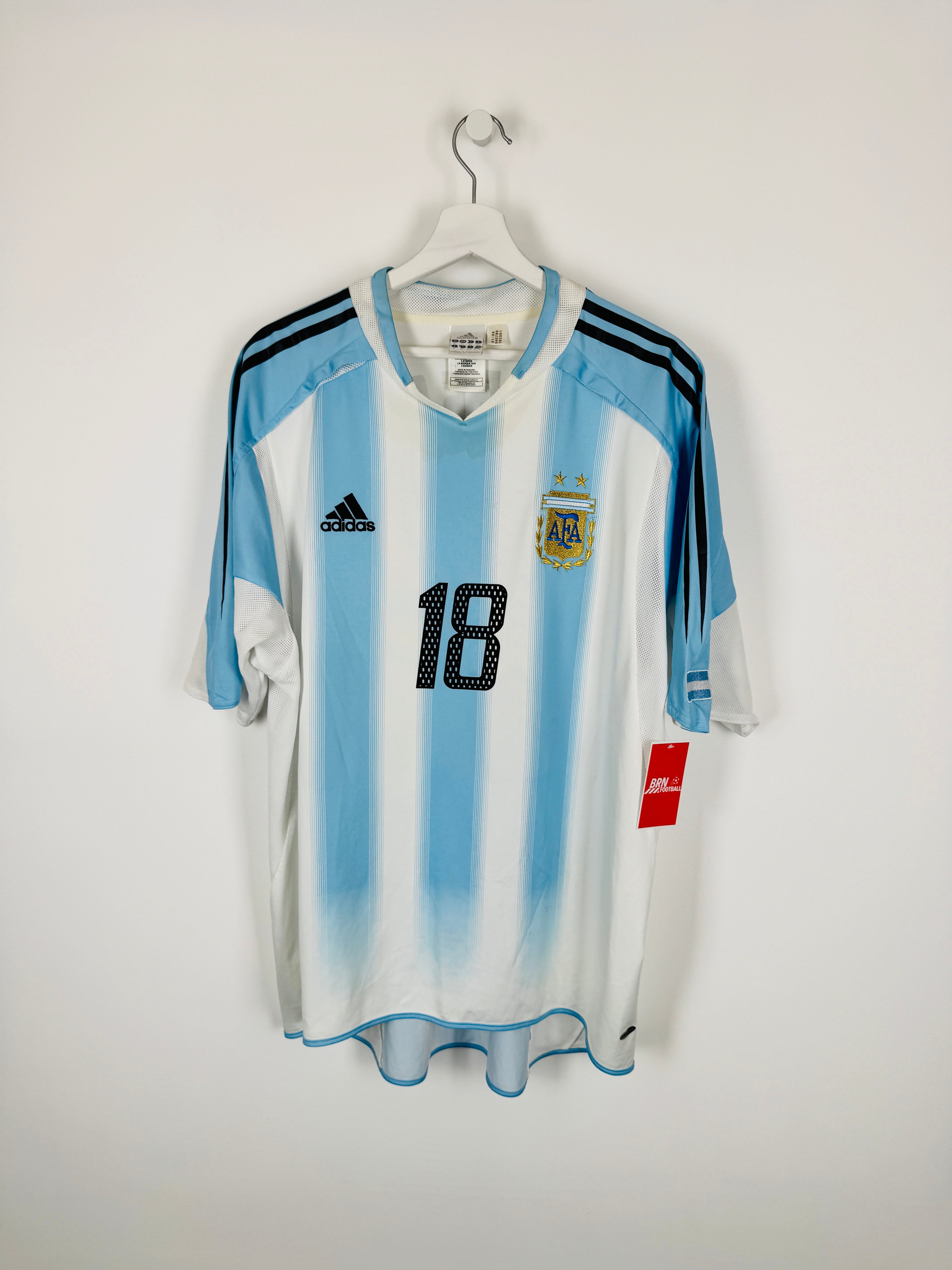 ARGENTINA 2004 HOME FOOTBALL SHIRT - MESSI #18 (XL)