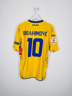 MAILLOT DE FOOTBALL SUÈDE 2008 DOMICILE - ZLATAN IBRAHIMOVIC #10 (M)