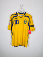 MAILLOT DE FOOTBALL SUÈDE 2008 DOMICILE - ZLATAN IBRAHIMOVIC #10 (M)