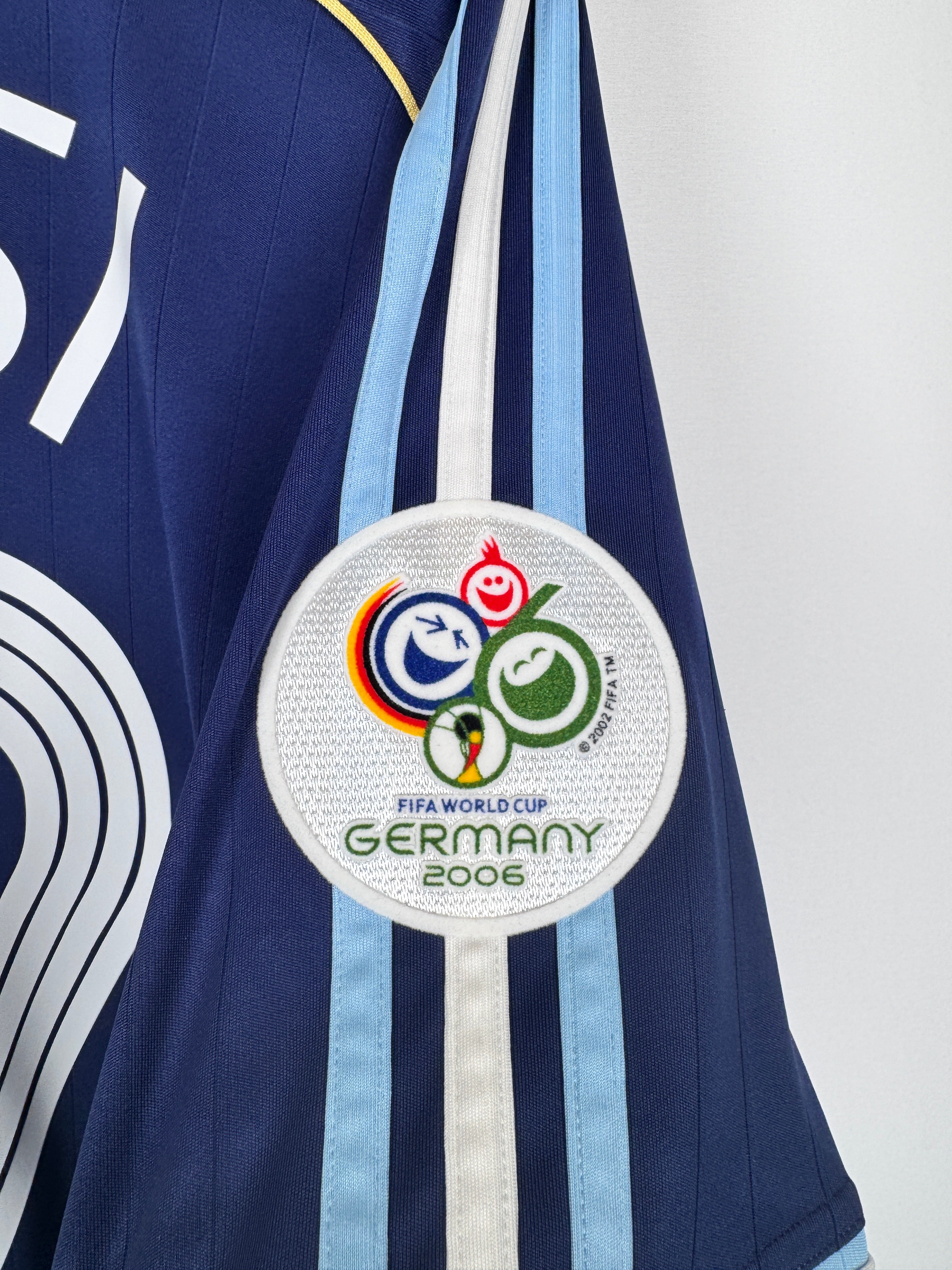 MAILLOT DE FOOTBALL ARGENTINE 2006 EXTÉRIEUR - LEO MESSI #19 (XL)