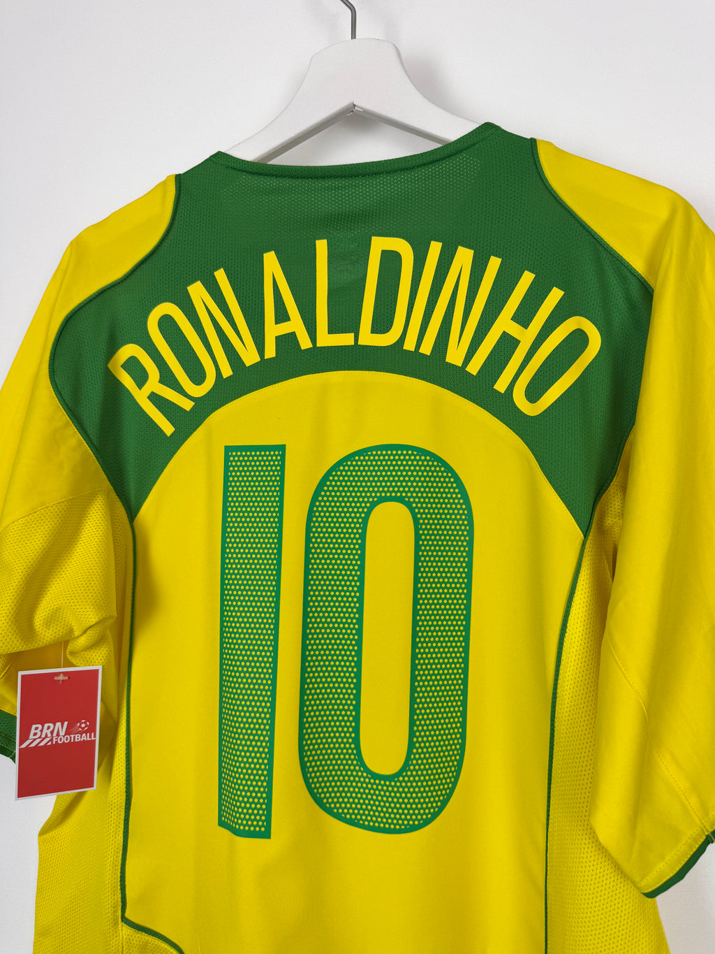 MAILLOT DE FOOTBALL BRÉSIL 2004 DOMICILE - RONALDINHO #10 (L)