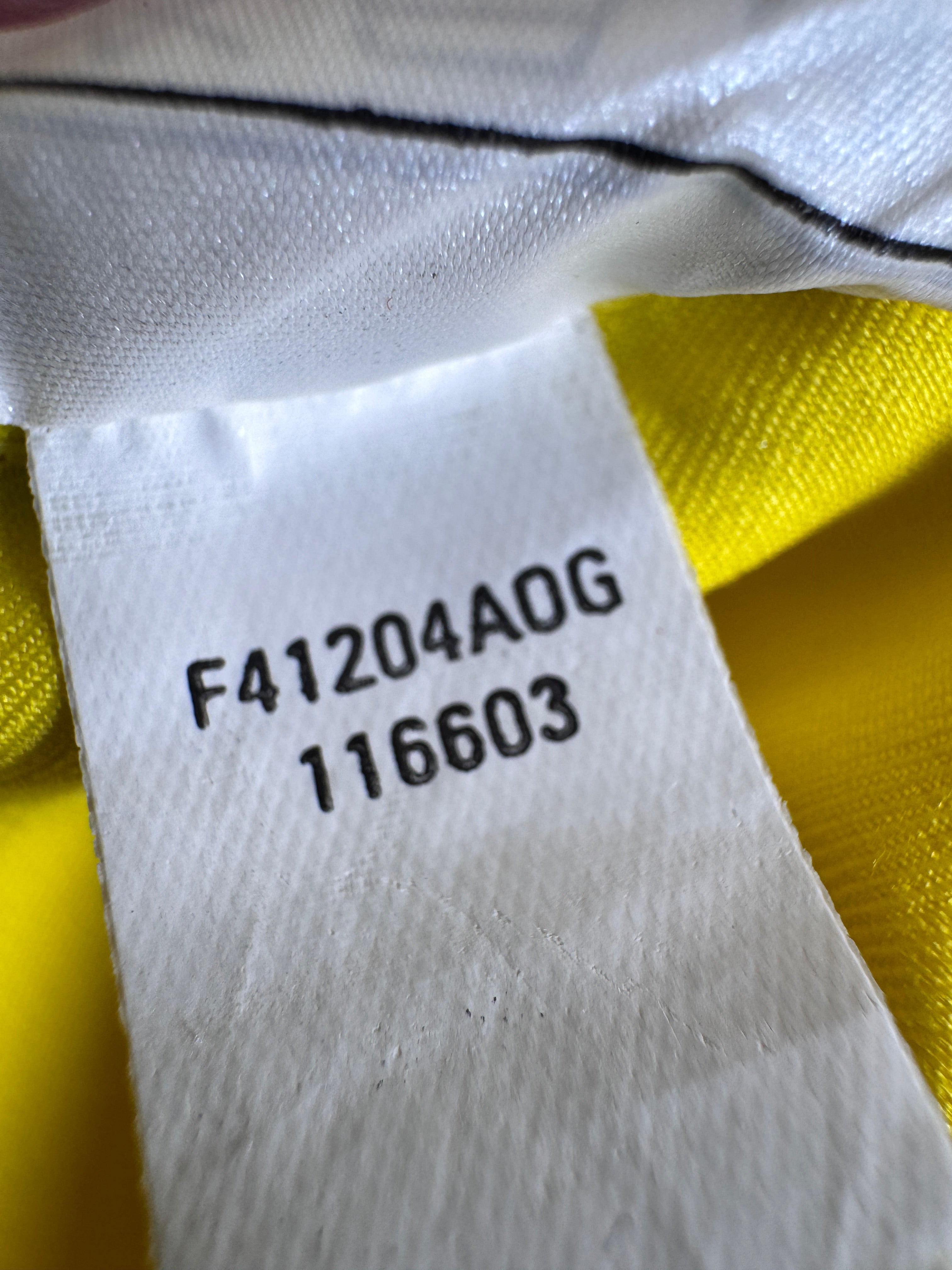 MAILLOT DE FOOTBALL BRÉSIL 2004 DOMICILE - RONALDINHO #10 (L)