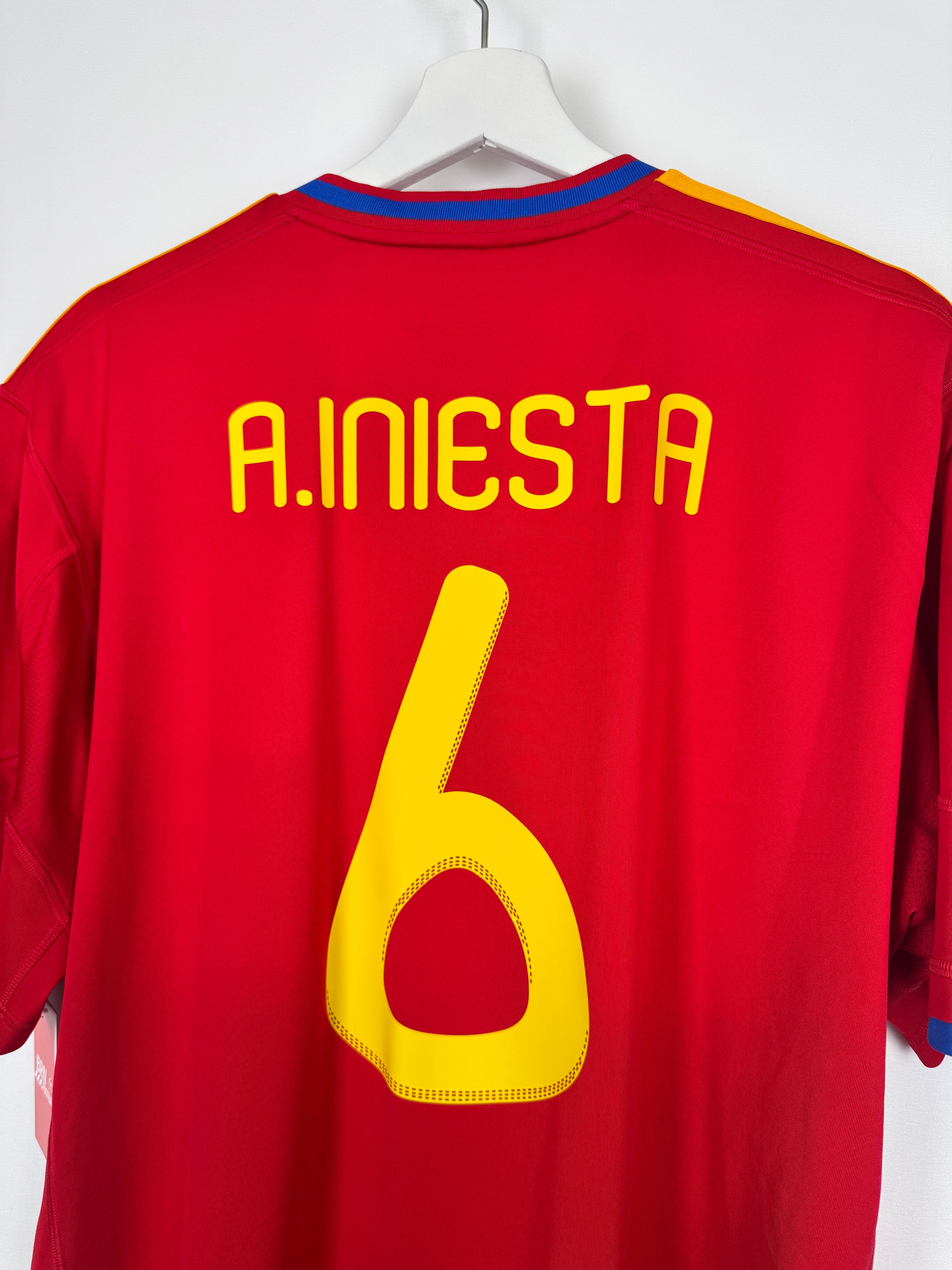 MAILLOT DE FOOTBALL ESPAGNE 2010 DOMICILE - ANDRES INIESTA #6 (XL)