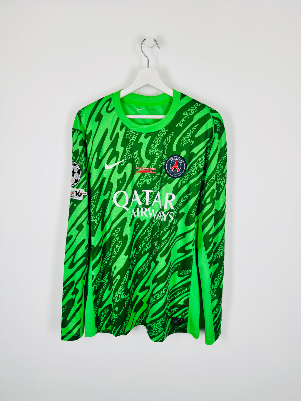 PSG 2024/2025 FOOTBALL JERSEY GOALKEEPER - DONNARUMMA #1 (L)