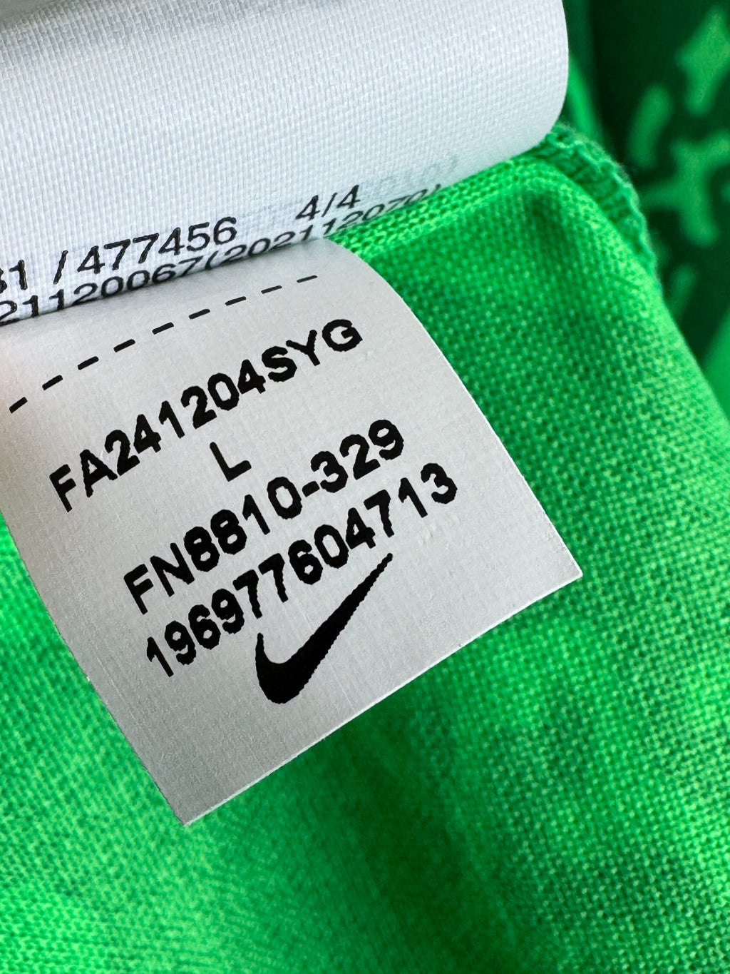 PSG 2024/2025 FOOTBALL JERSEY GOALKEEPER - DONNARUMMA #1 (L)