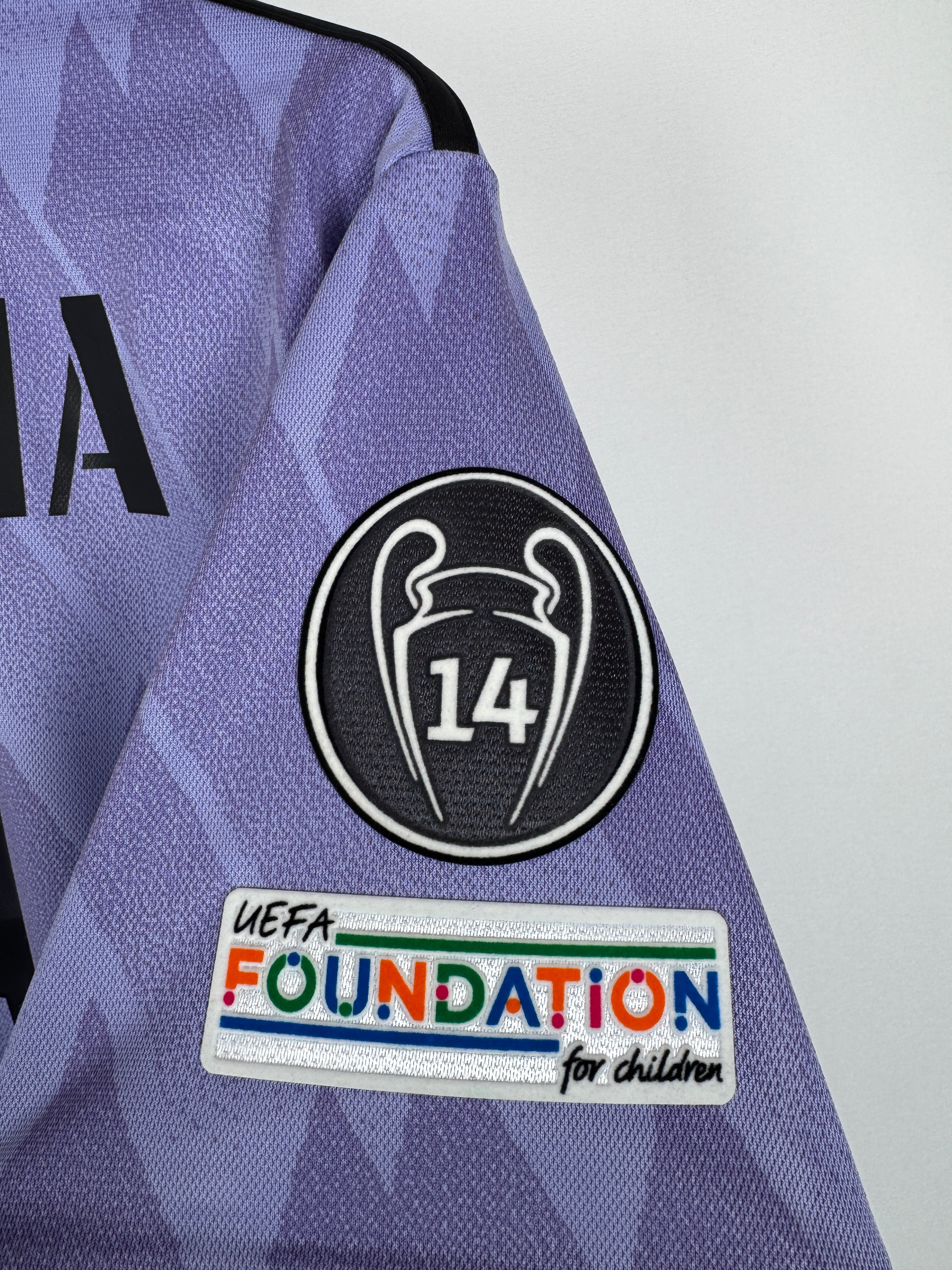 REAL MADRID 2022/2023 AWAY FOOTBALL JERSEY - BENZEMA #9 (M)