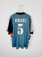 REAL MADRID 2001/2002 THIRD FOOTBALL SHIRT - ZIDANE #5 (XL)