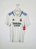 REAL MADRID 2022/2023 HOME FOOTBALL JERSEY - BENZEMA #9 BALLON D'OR (M)