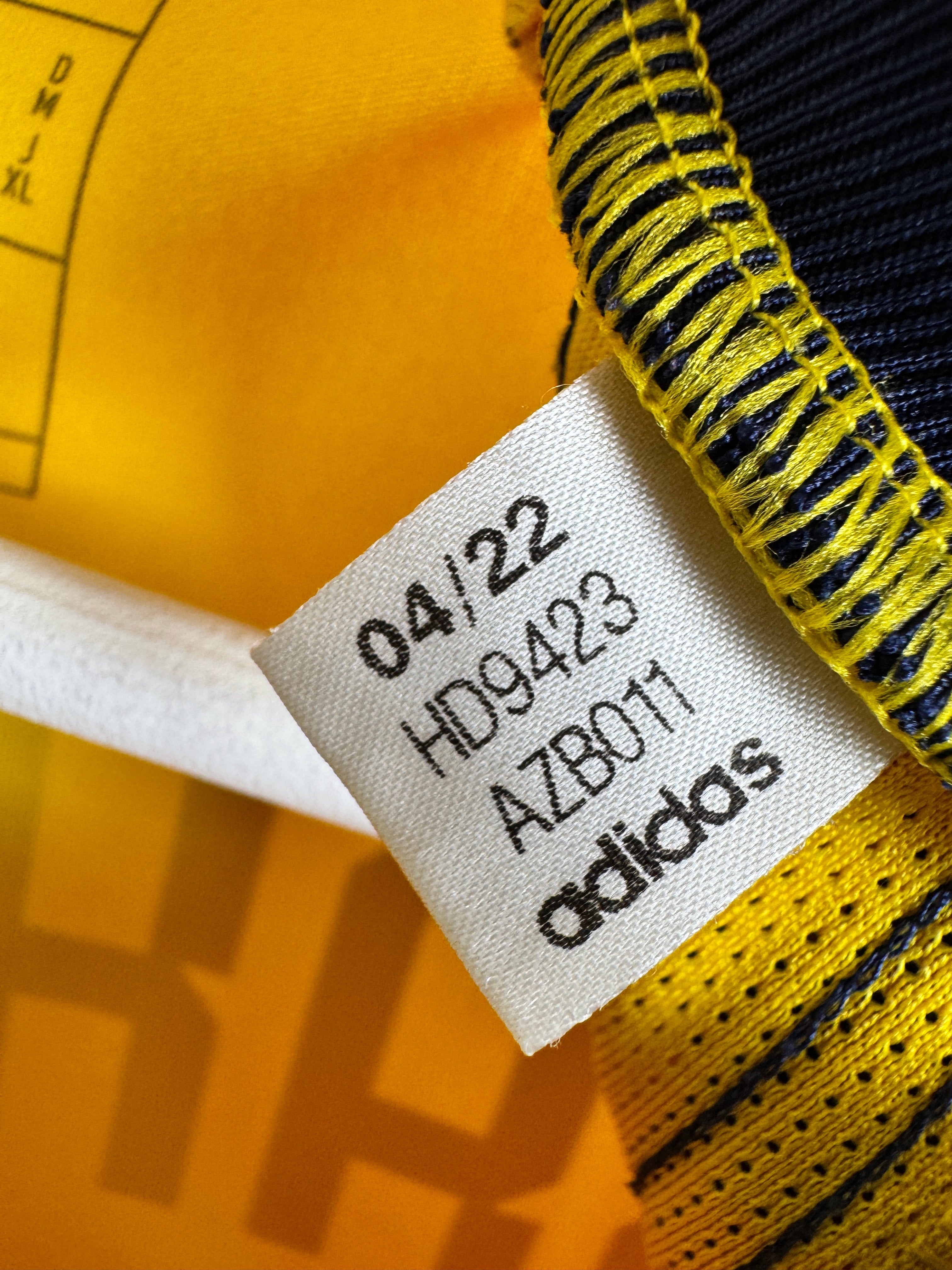 SWEDEN 2022 HOME FOOTBALL JERSEY - IBRAHIMOVIC #11 (M)