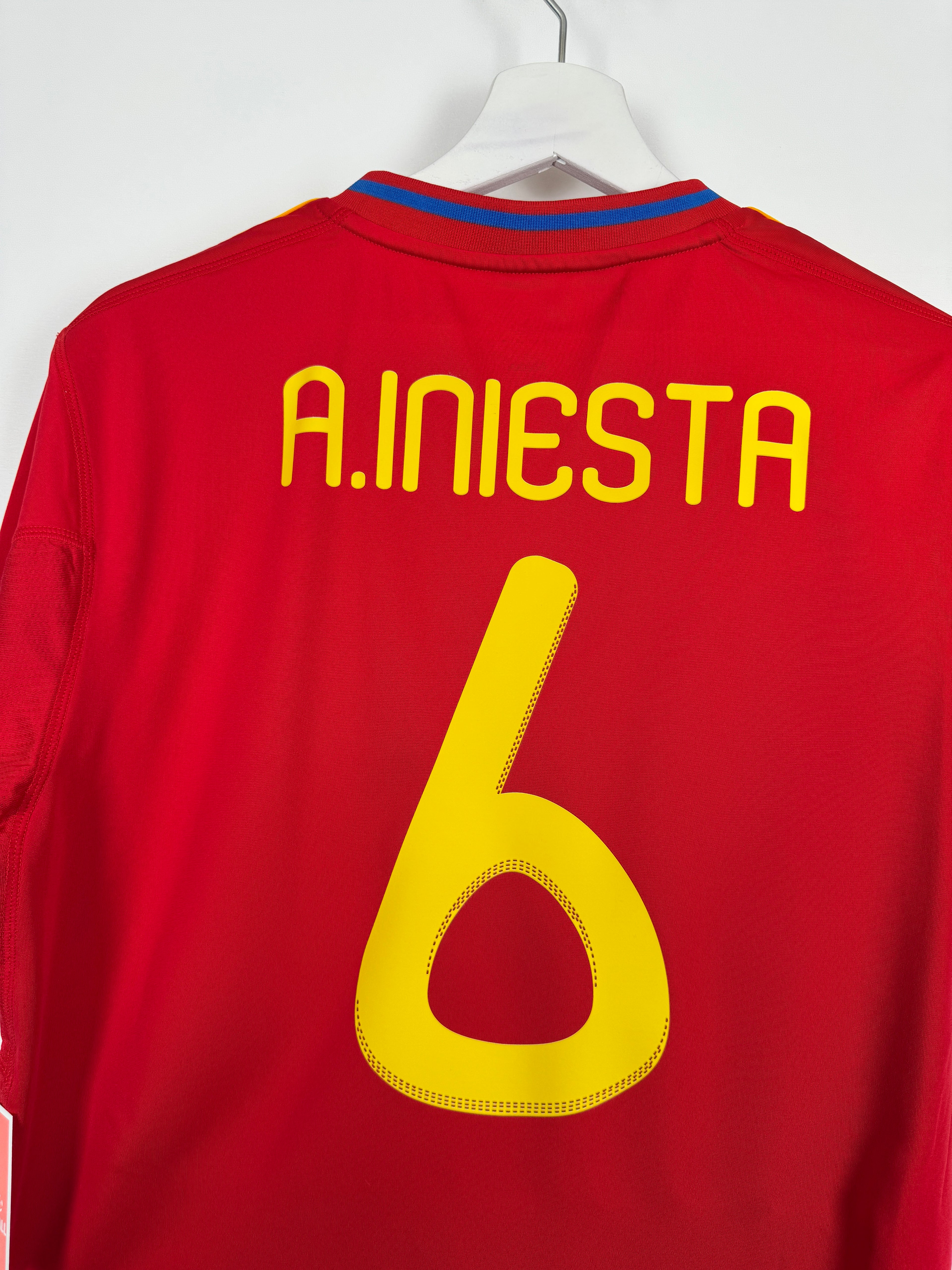 SPAIN 2010 HOME FOOTBALL SHIRT - A. INIESTA #6 (S)
