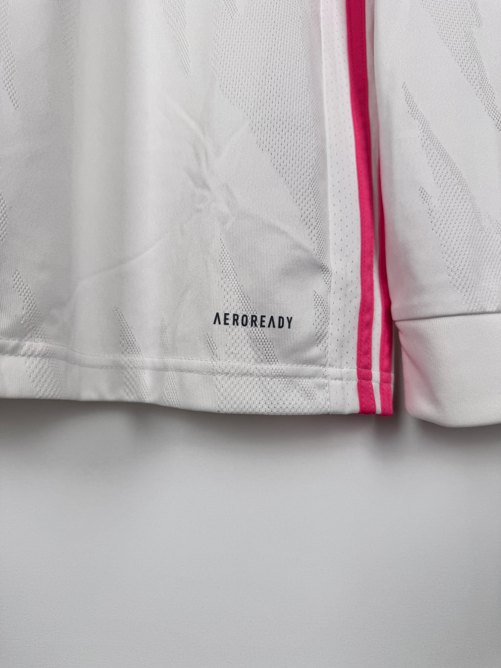 MAILLOT DE FOOTBALL REAL MADRID 2020/2021 DOMICILE MANCHES LONGUES - LUKA MODRIC #10 (M)