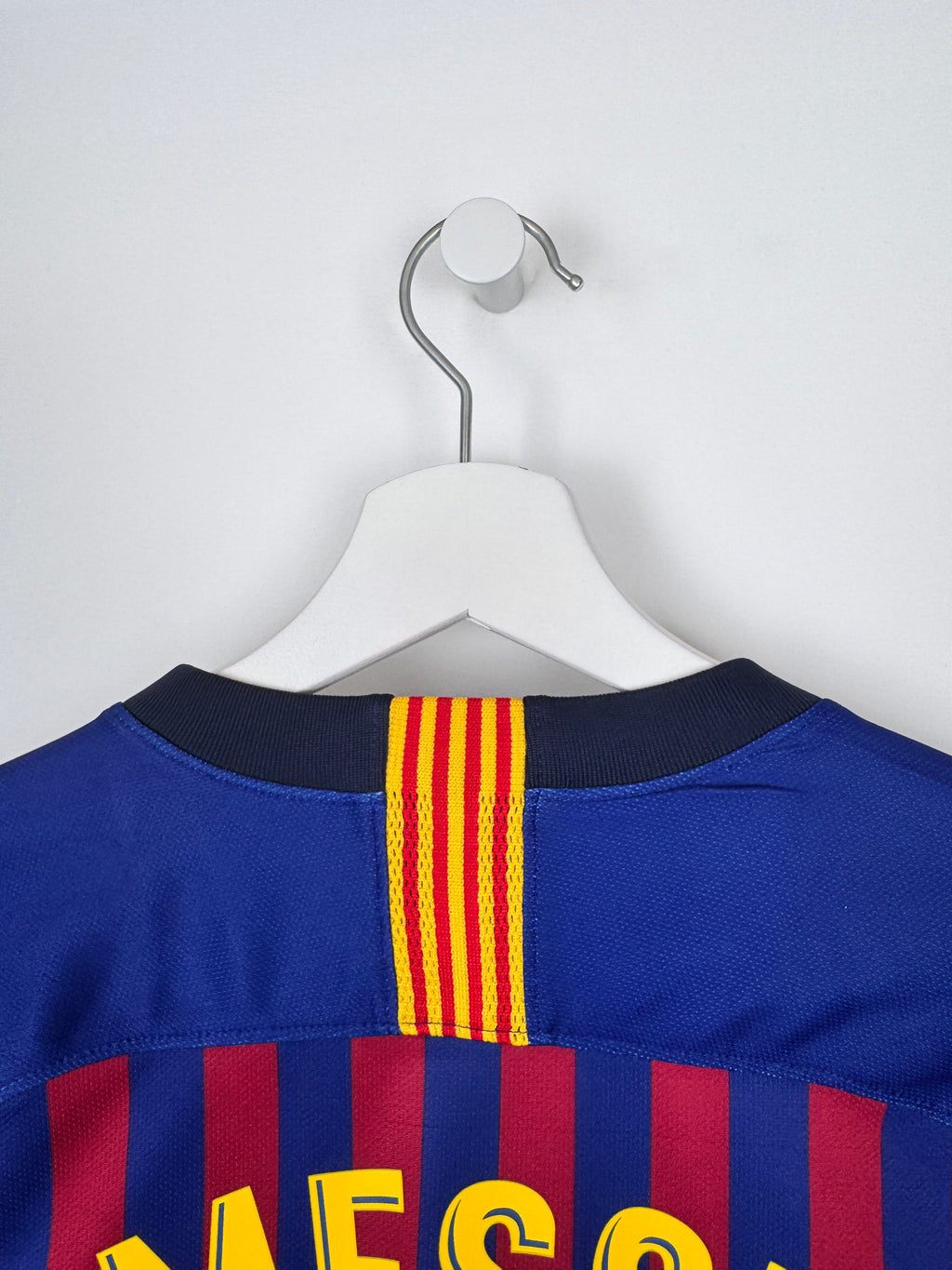 MAILLOT DE FOOTBALL BARCELONE 2018/2019 DOMICILE - LEO MESSI #10 (S)