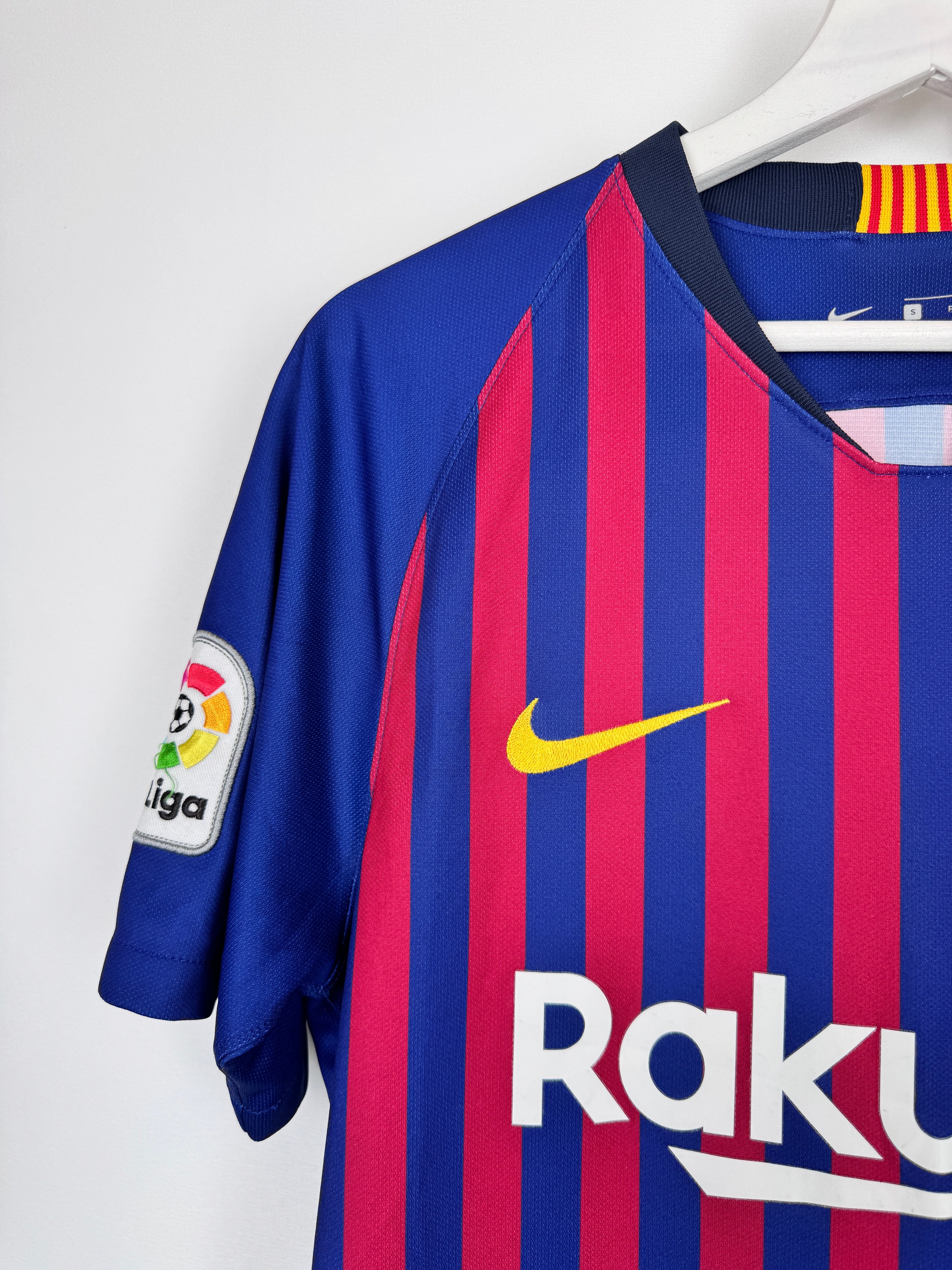 MAILLOT DE FOOTBALL BARCELONE 2018/2019 DOMICILE - LEO MESSI #10 (S)